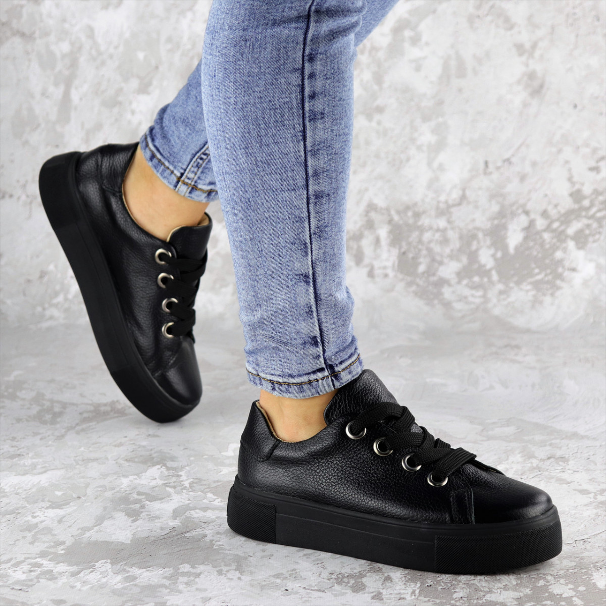 Кеды женские Fashion Kona 2195 39 размер 25,5 см Черный
Кеды женские Fashion Kona 2195 39 размер 25,5 см Черный