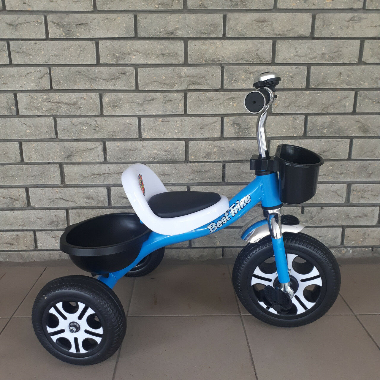 Детский трехколесный велосипед Best Trike LM-4405 колеса пена две корзины Голубой
Детский трехколесный велосипед Best Trike LM-4405 колеса пена две корзины Голубой