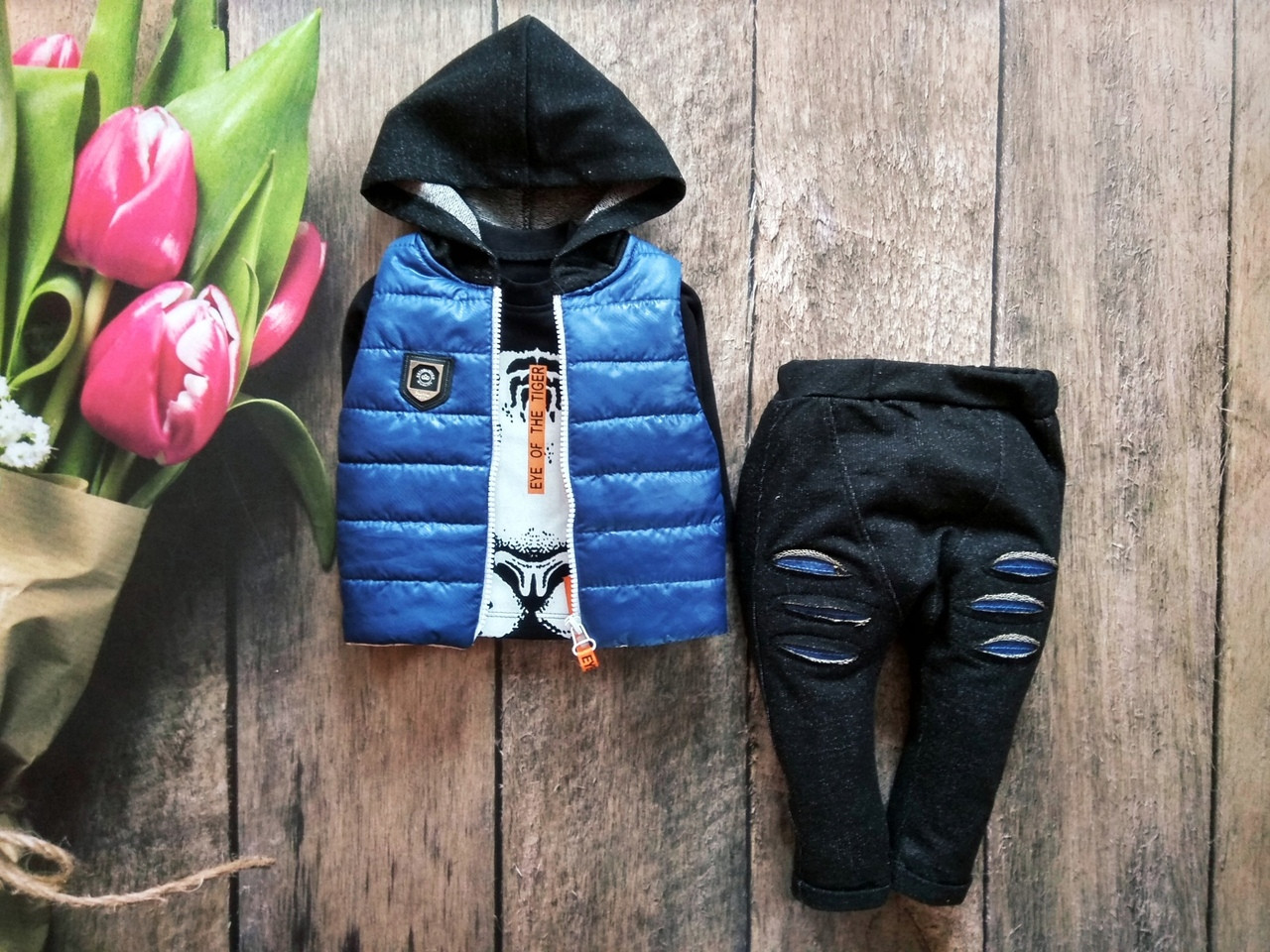 Етский костюм тройка для мальчика Hippie baby SF-098 Турция 12 месяцев (92 см) Тигр синий
Етский костюм тройка для мальчика Hippie baby SF-098 Турция 12 месяцев (92 см) Тигр синий