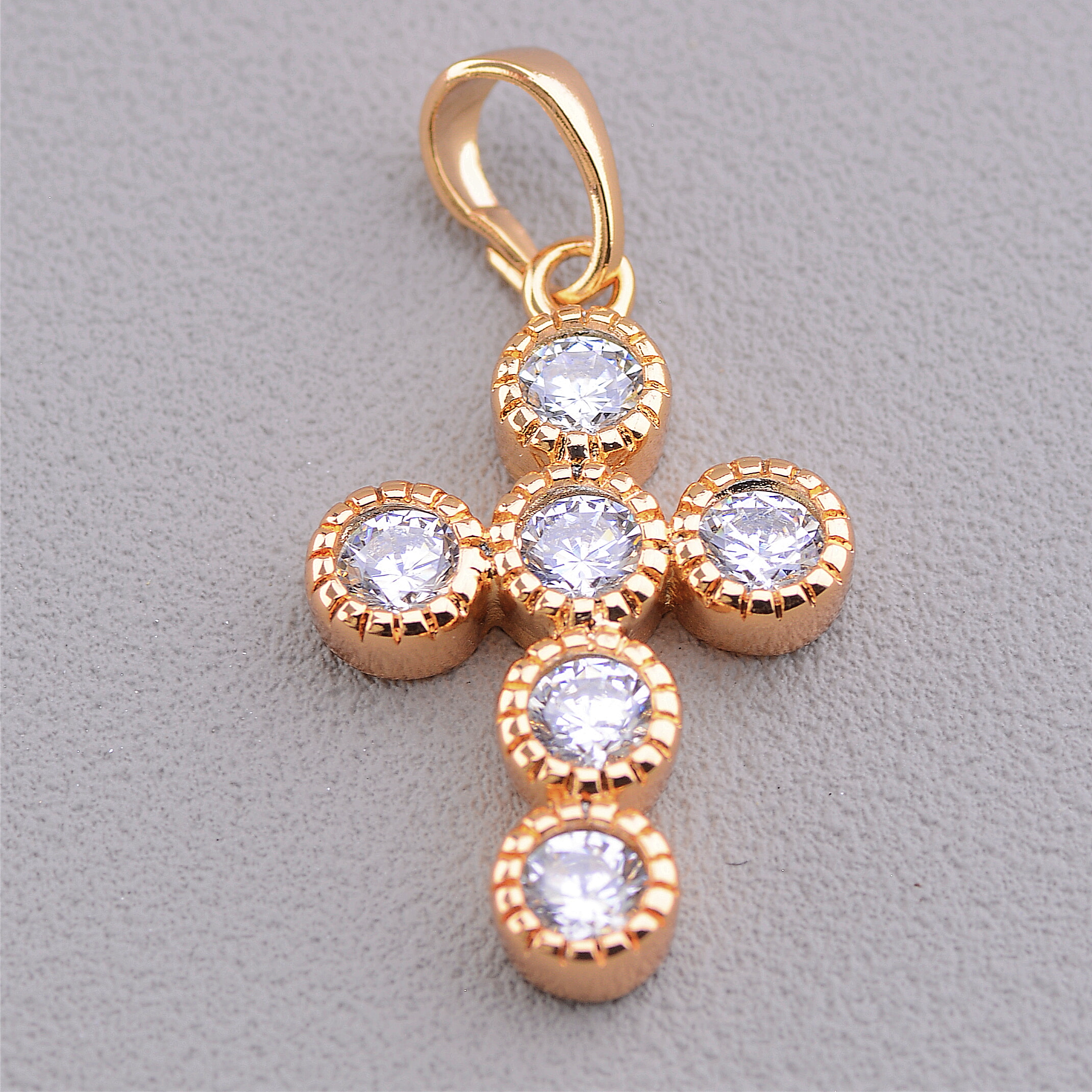 Крестик 'XUPING' Фианит (позолота 18к) 097402
Крестик 'XUPING' Фианит (позолота 18к) 097402