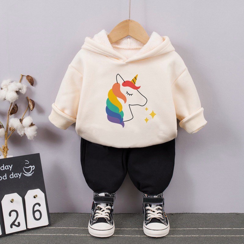 Спортивный костюм для девочек Unicorn Pingvik 8381, размер- 110, рост- 101-110 см, цвет- молочно-черный
Спортивный костюм для девочек Unicorn Pingvik 8381, размер- 110, рост- 101-110 см, цвет- молочно-черный