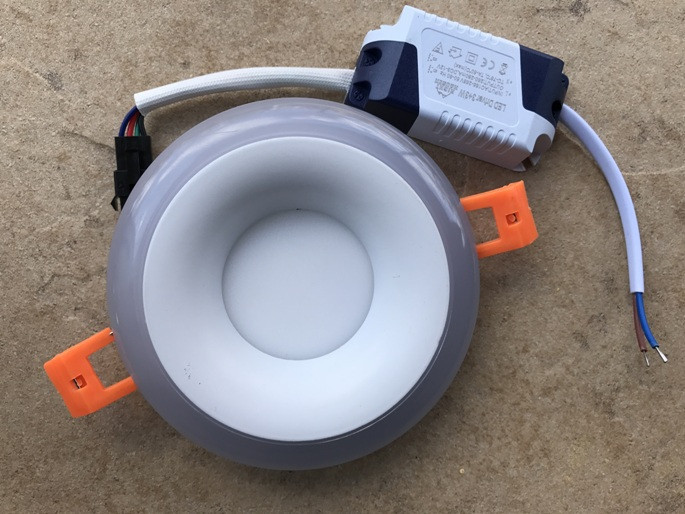 Светодиодный декоративный светильник Right Hausen Rim 3+3W 4000K (белая подсветка) Белый (58860)
Светодиодный декоративный светильник Right Hausen Rim 3+3W 4000K (белая подсветка) Белый (58860)