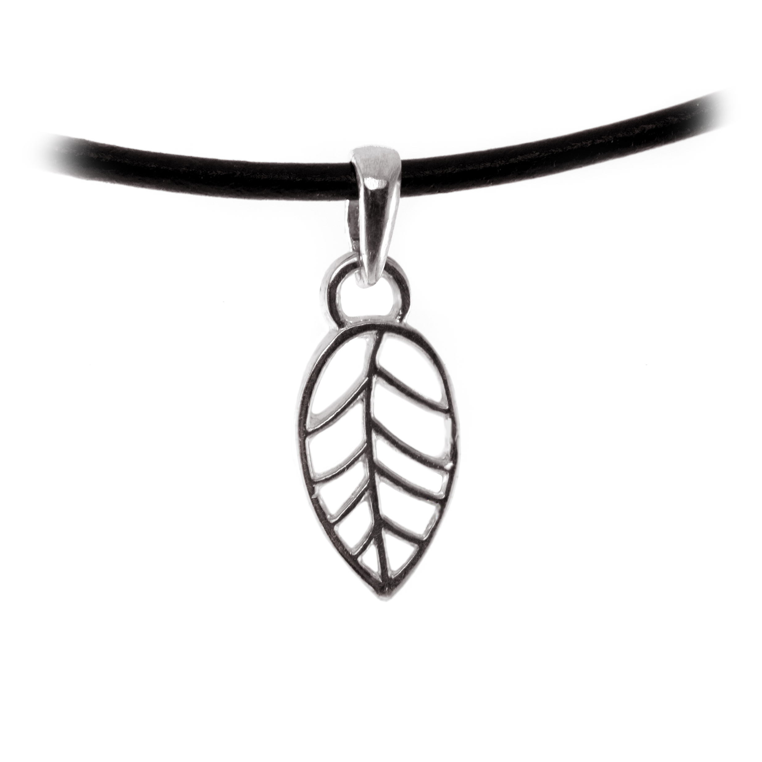 Серебряный кулон EJ Leaf EJKL006 
Серебряный кулон EJ Leaf EJKL006