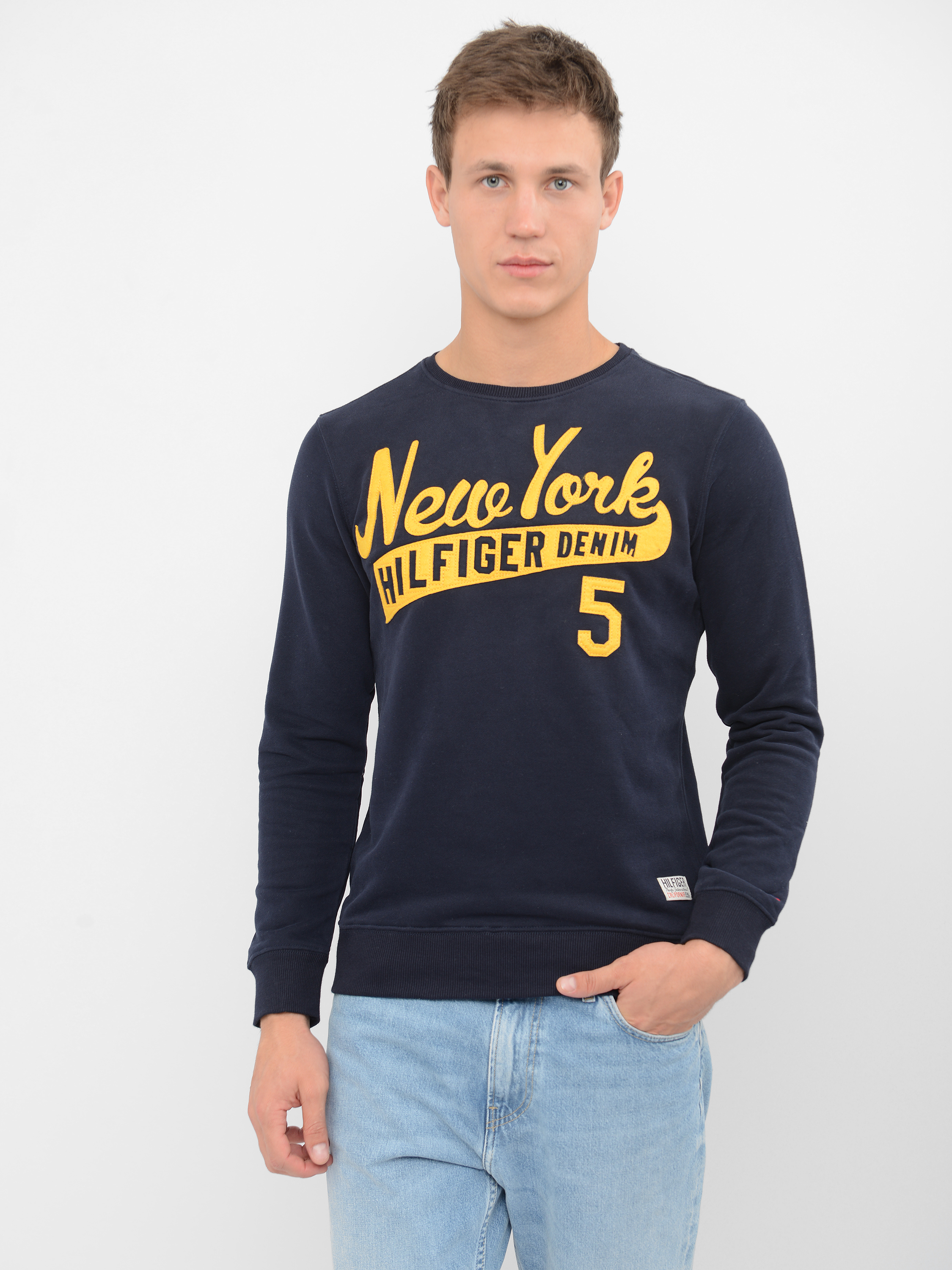 Свитшот Tommy Hilfiger 6990.1 S (44) Темно-синий
Свитшот Tommy Hilfiger 6990.1 S (44) Темно-синий