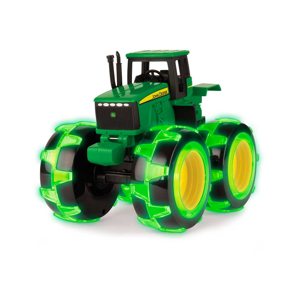 John Deere: трактор Monster Treads с большими колесами, которые светятся (149970)
John Deere: трактор Monster Treads с большими колесами, которые светятся (149970)