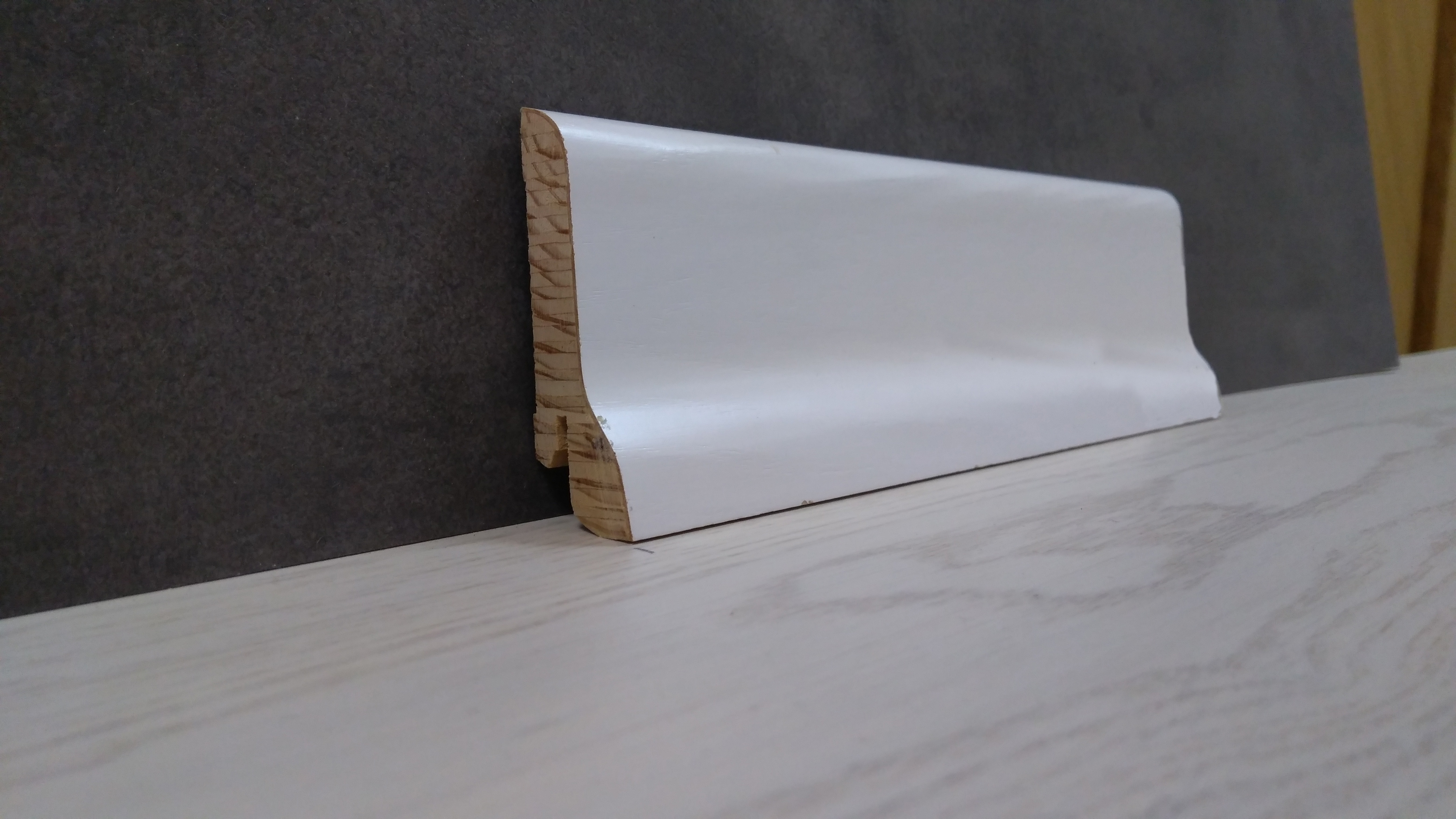 Плинтус деревянный шпонированный Kluchuk White Plinth Классика 60х21х2200 Белый KLW02
Плинтус деревянный шпонированный Kluchuk White Plinth Классика 60х21х2200 Белый KLW02