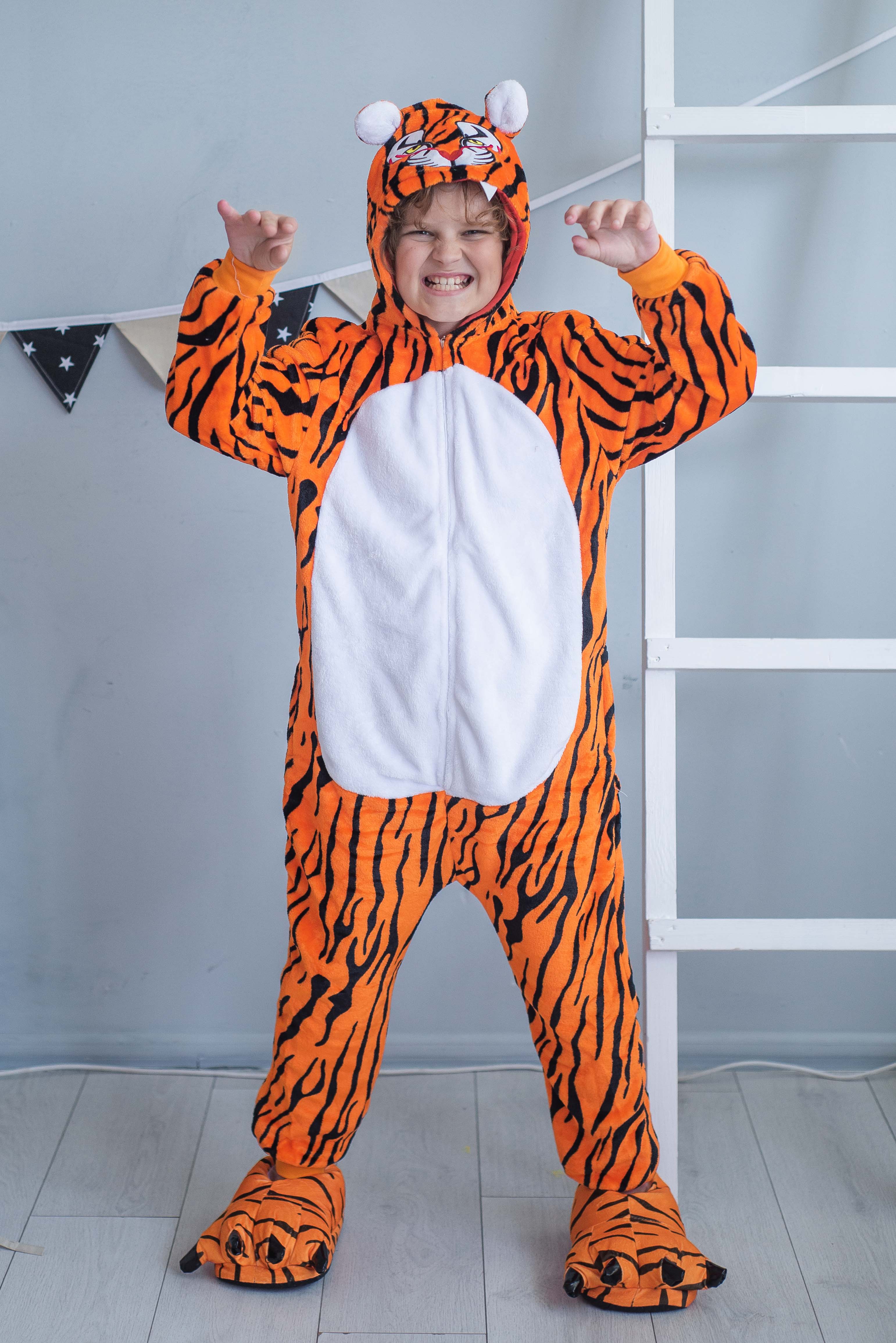 Пижама Кигуруми детская BearWear Тигр New (на молнии) M 115 - 125 см Оранжевый (K0W1-0086-M)
Пижама Кигуруми детская BearWear Тигр New (на молнии) M 115 - 125 см Оранжевый (K0W1-0086-M)