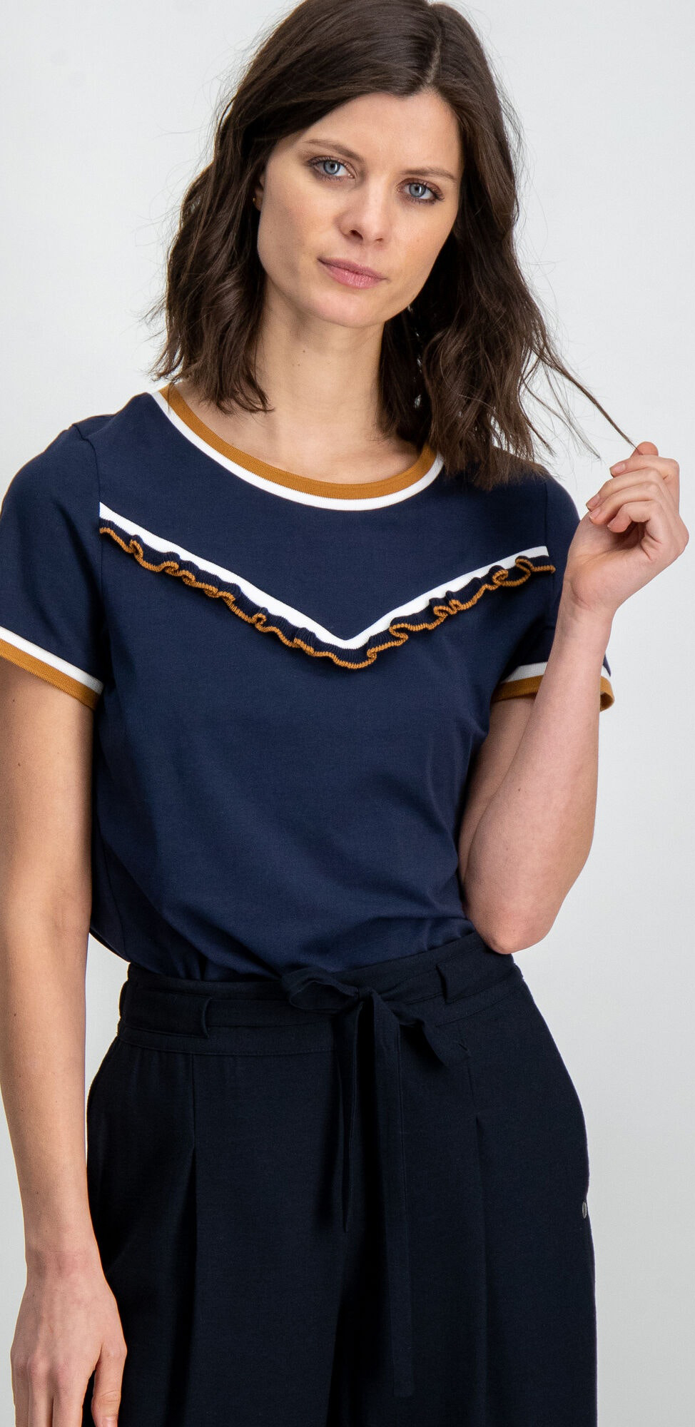 Футболка Garcia Jeans C90009/292 Темно-синяя, Футболка Garcia Jeans C90009/292 M Темно-синяя
Футболка Garcia Jeans C90009/292 Темно-синяя, Футболка Garcia Jeans C90009/292 M Темно-синяя