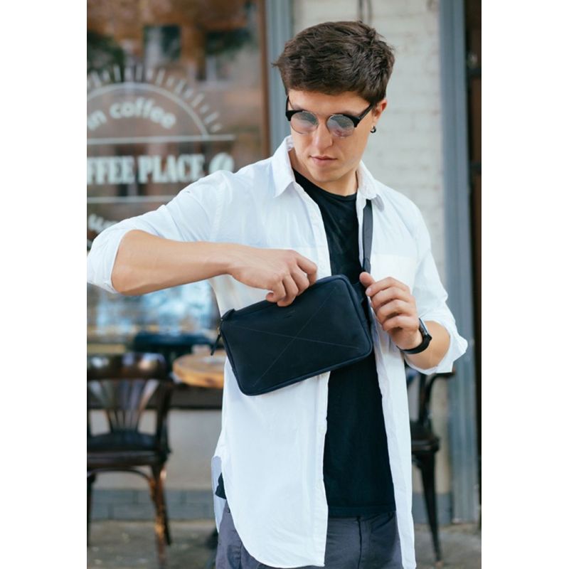 Шкіряна поясна сумка Dropbag Maxi синя 
Шкіряна поясна сумка Dropbag Maxi синя