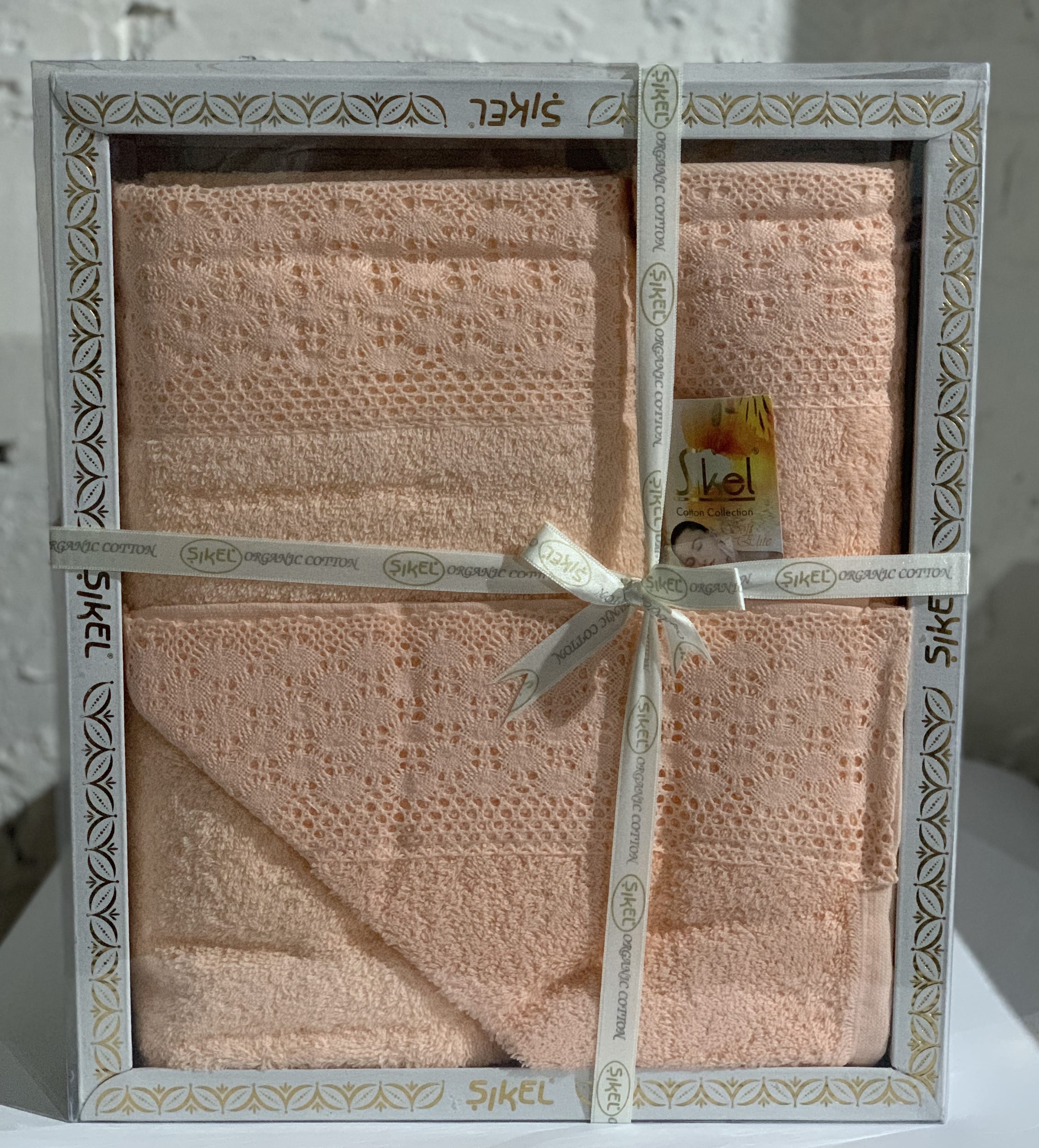 Набор махровых полотенец Sikel кружево Soft 30*50 + 50*90 + 70*140 персиковый (ts-01465)
Набор махровых полотенец Sikel кружево Soft 30*50 + 50*90 + 70*140 персиковый (ts-01465)