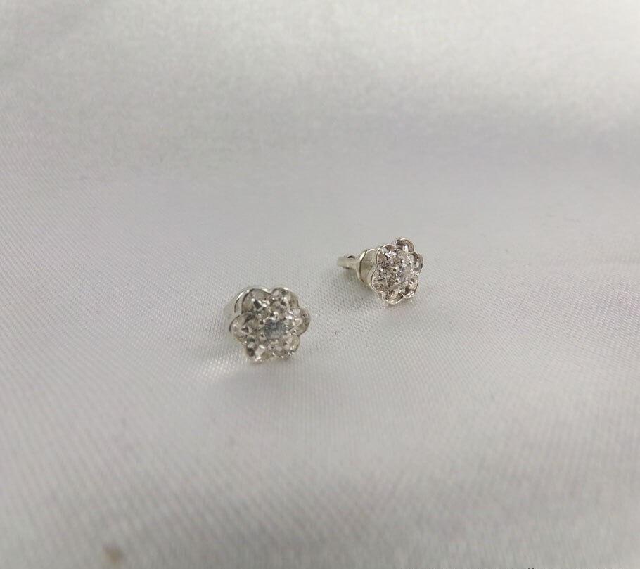 Пусеты 80090 Maxi Silver 6087
Пусеты 80090 Maxi Silver 6087