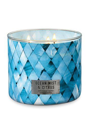 Свеча ароматизированная Bath and Body Works Ocean Mist and Citrus Scented Candle 411 г
Свеча ароматизированная Bath and Body Works Ocean Mist and Citrus Scented Candle 411 г