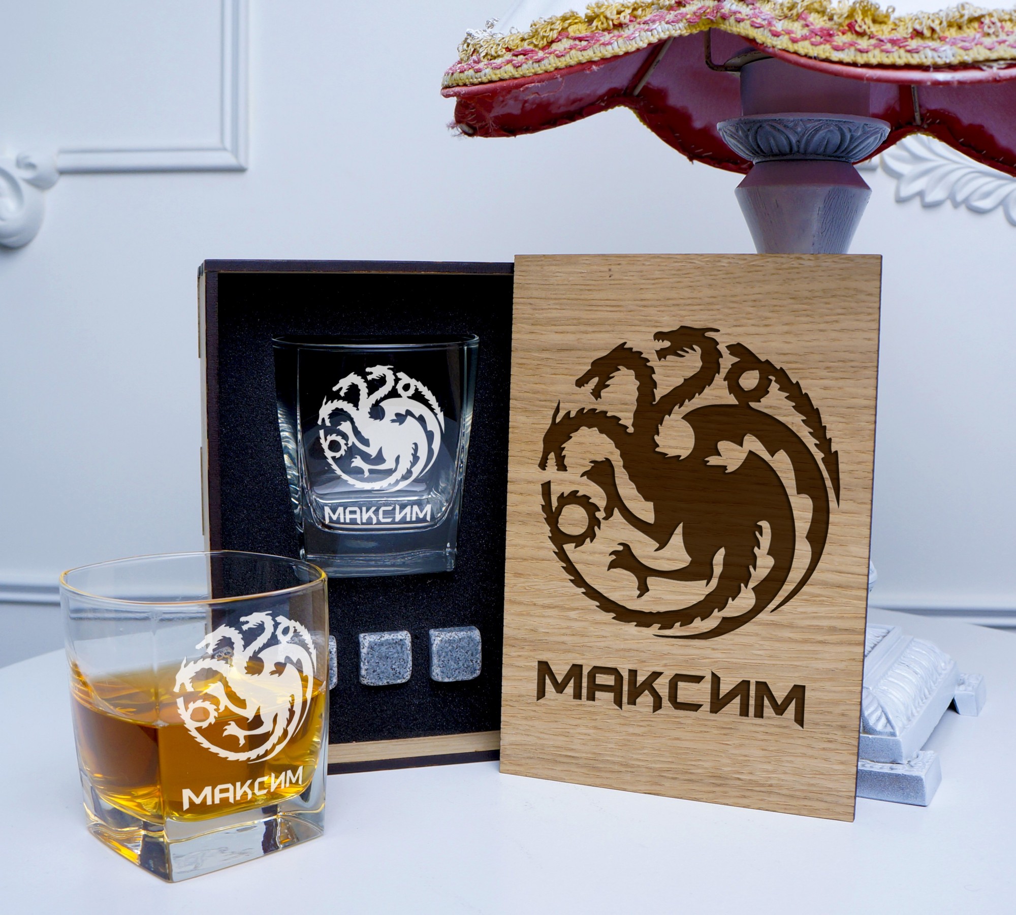 Камни для виски Дракон + стакан для виски + коробка деревянная светлая + мешочек + подставка
Камни для виски Дракон + стакан для виски + коробка деревянная светлая + мешочек + подставка