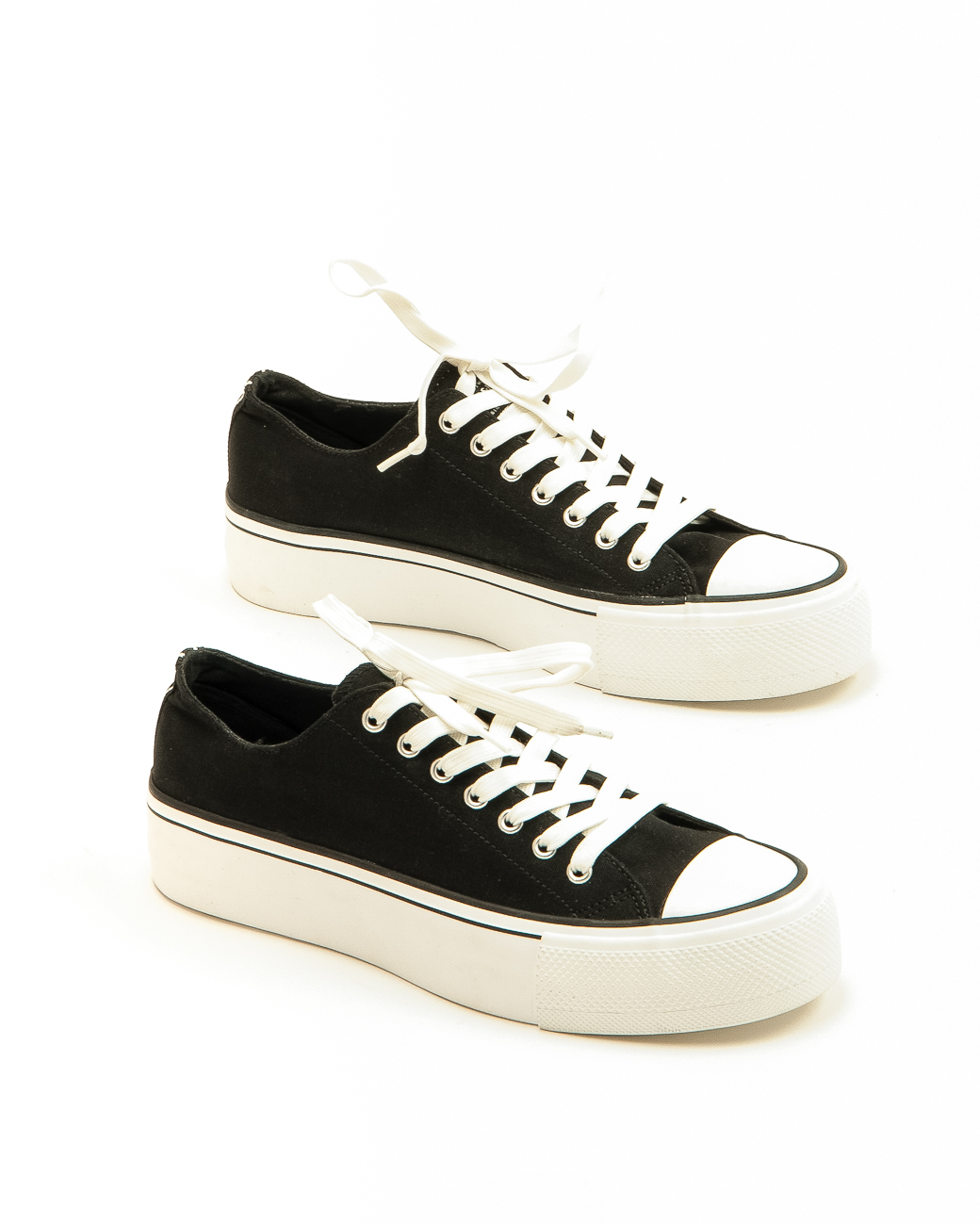 Кеды PULL & BEAR ЖО000228 (5229/311/040) цвет черный 37
Кеды PULL & BEAR ЖО000228 (5229/311/040) цвет черный 37