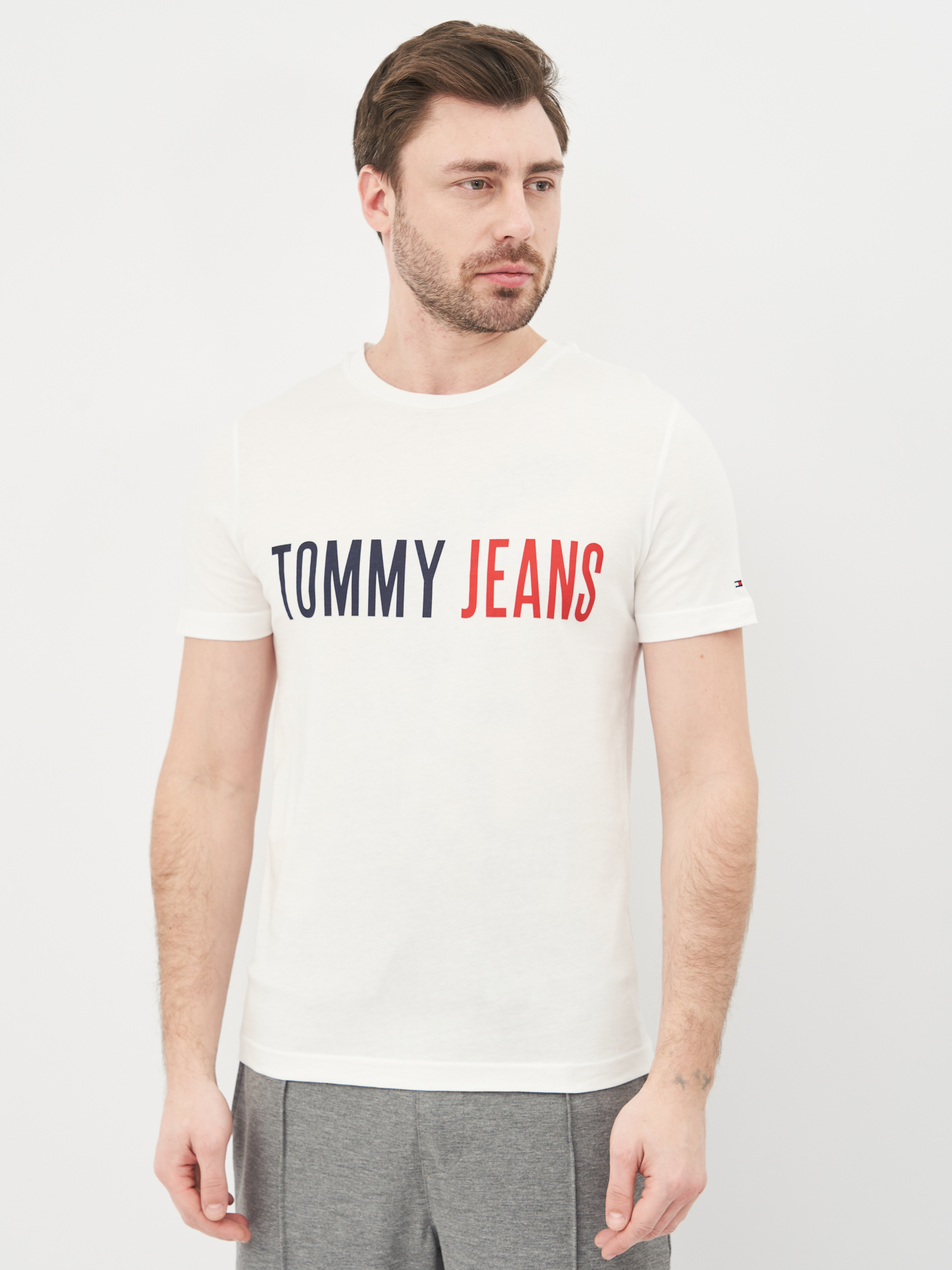 Футболка Tommy Jeans 10582.2 (46) Белая, Футболка Tommy Jeans 10582.2 M (46) Белая
Футболка Tommy Jeans 10582.2 (46) Белая, Футболка Tommy Jeans 10582.2 M (46) Белая