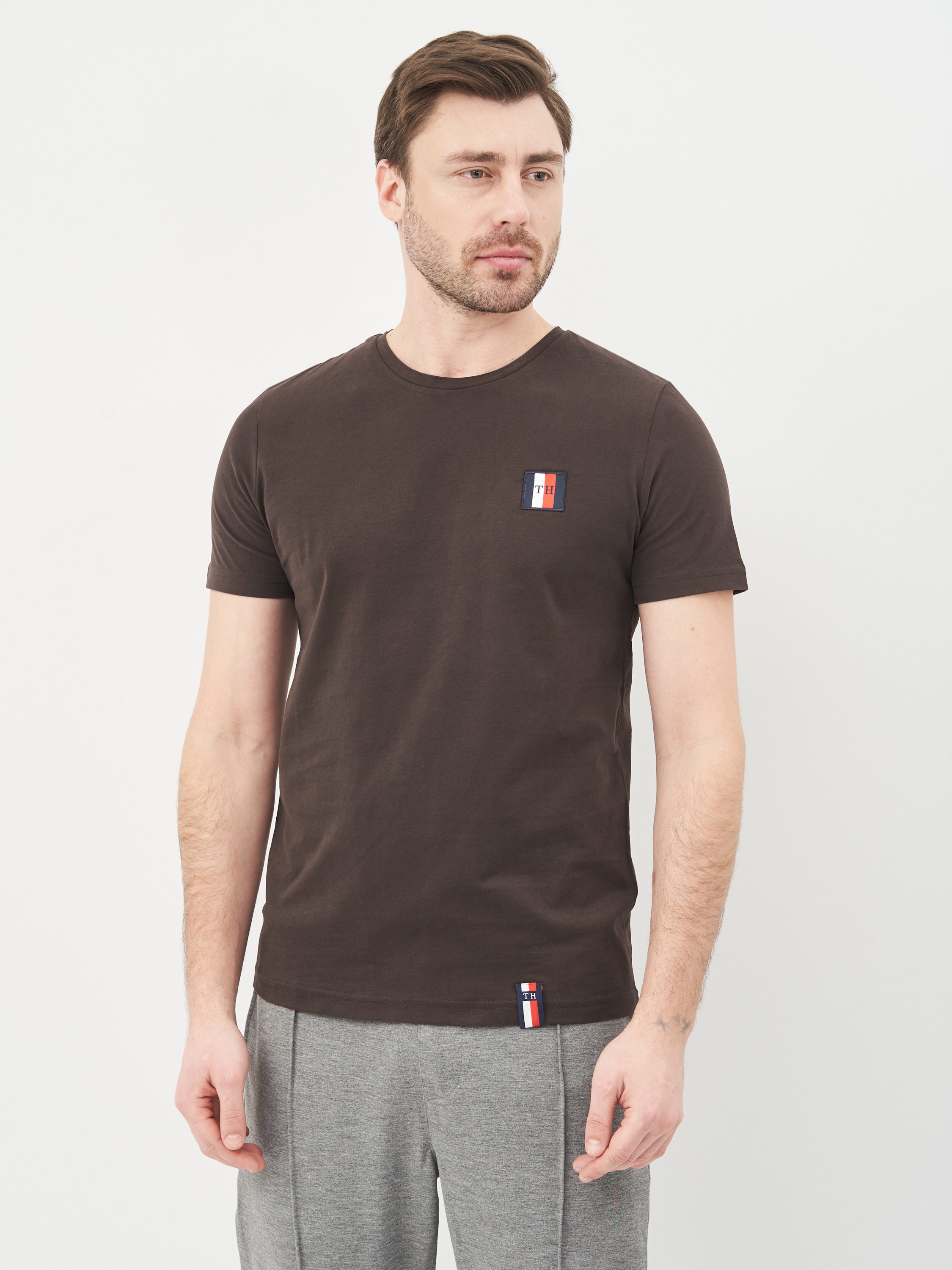 Футболка Tommy Hilfiger 10588.1 (52) Коричневая, Футболка Tommy Hilfiger 10588.1 2XL (52) Коричневая
Футболка Tommy Hilfiger 10588.1 (52) Коричневая, Футболка Tommy Hilfiger 10588.1 2XL (52) Коричневая
