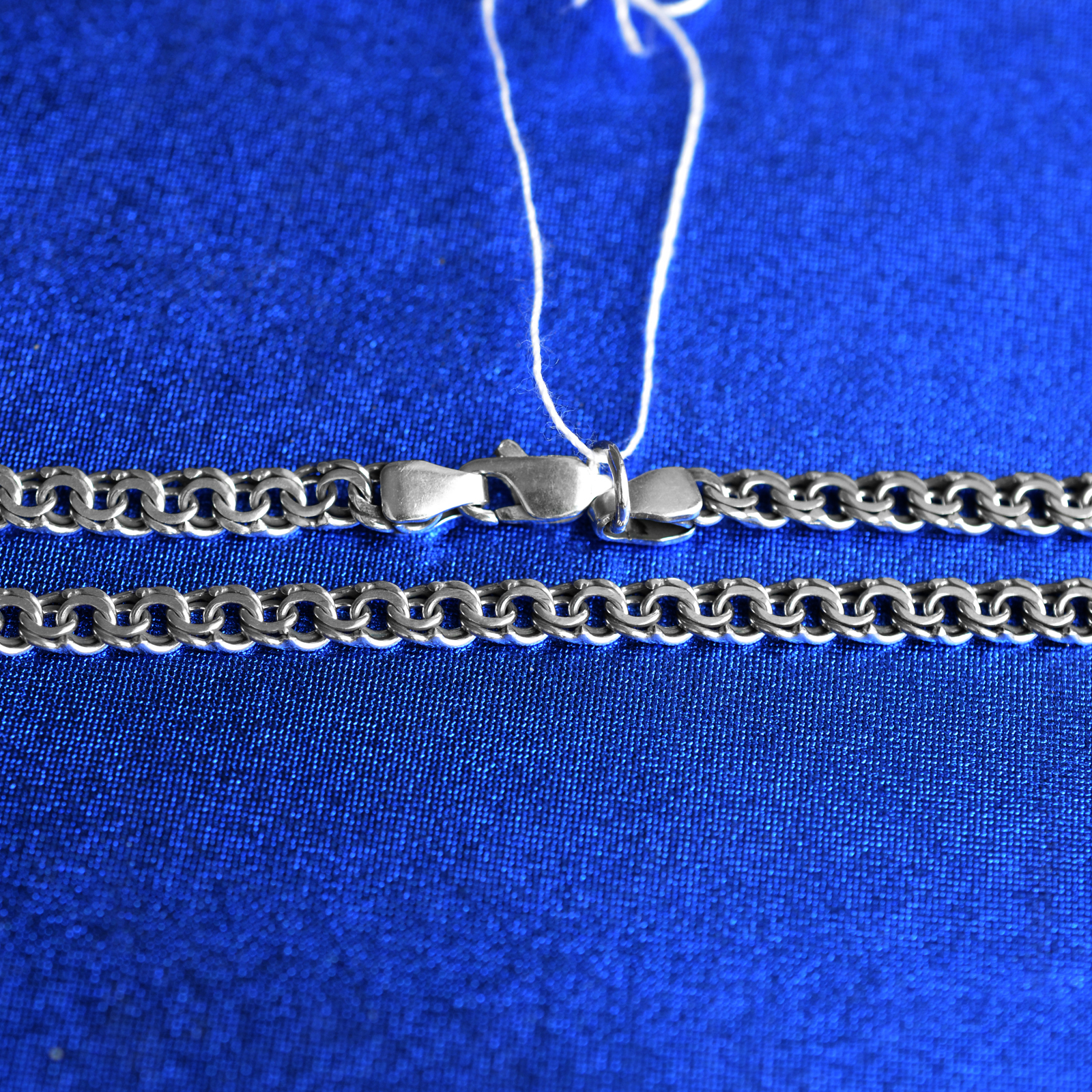 Серебряная цепочка Meridian 925 пробы плоский бисмарк в чернении 60 размер (5103/1600)
Серебряная цепочка Meridian 925 пробы плоский бисмарк в чернении 60 размер (5103/1600)