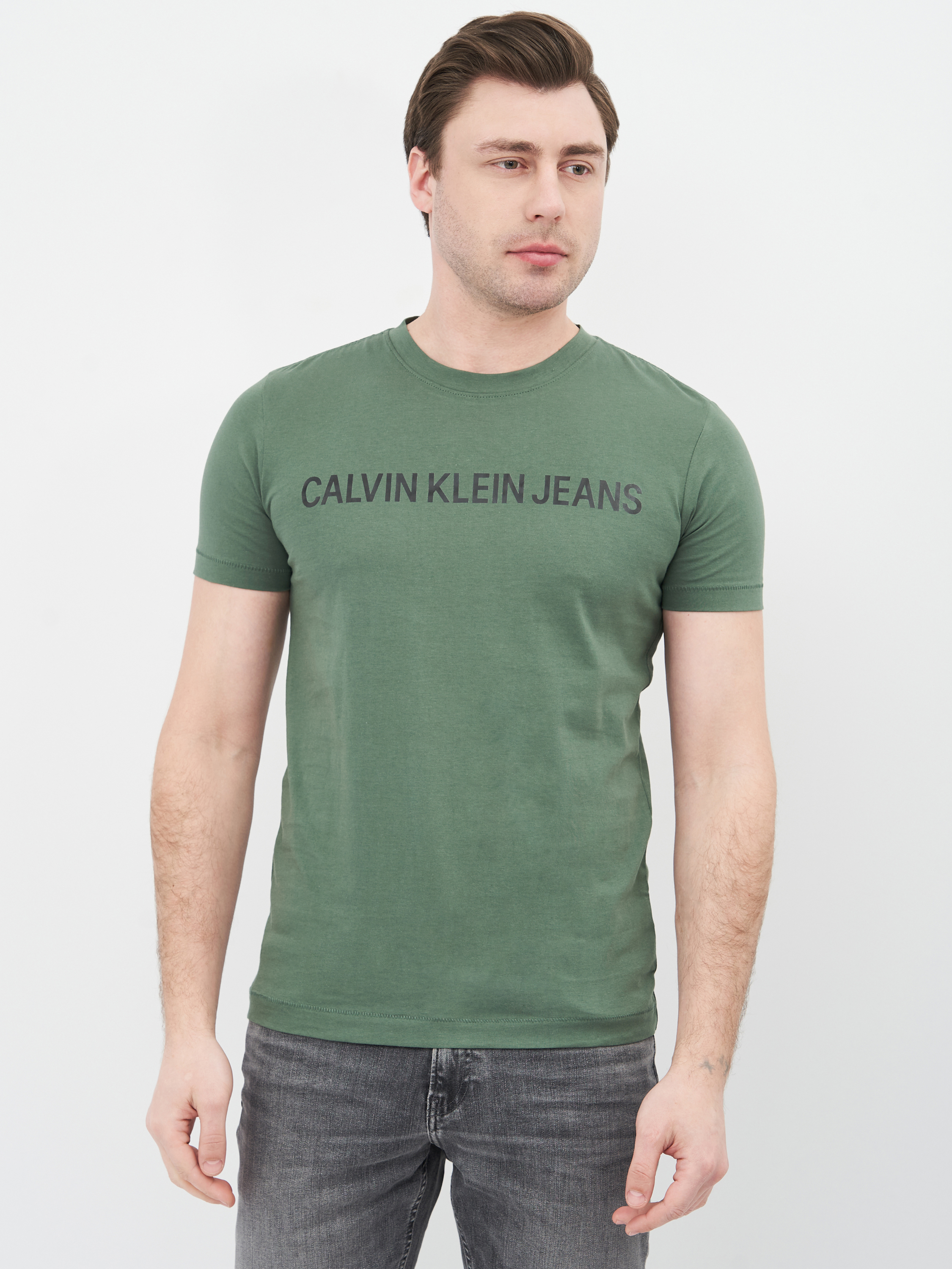 Футболка Calvin Klein Jeans Institutional Logo Slim Ss Te J30J307856-LDT S Duck Green
Футболка Calvin Klein Jeans Institutional Logo Slim Ss Te J30J307856-LDT S Duck Green