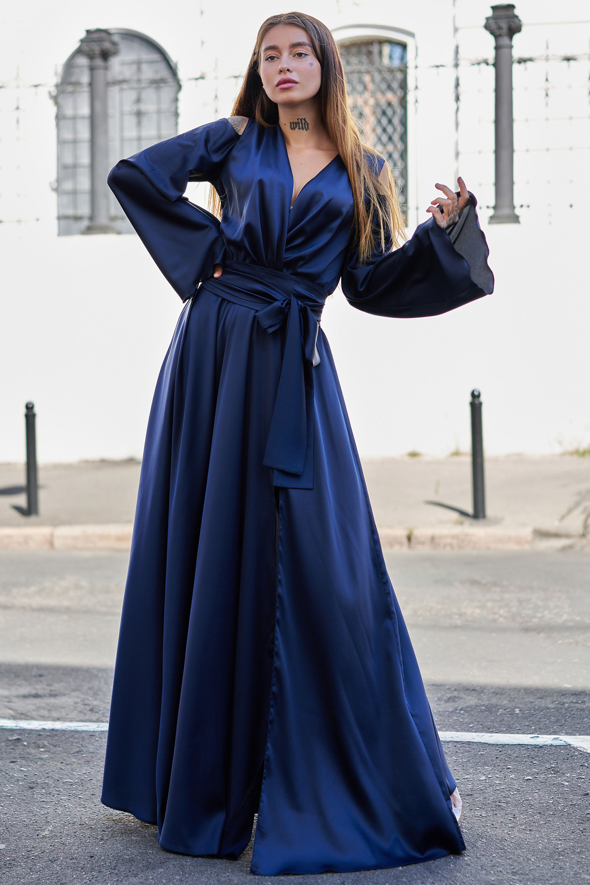 Женское JADONE FASHION шелковое платье A-силуэта в пол с поясом Виктория цвет тёмно-синий (Платье Виктория тёмно-синий, Женское JADONE FASHION шелковое платье A-силуэта в пол с поясом Виктория цвет тёмно-синий M (Платье Виктория тёмно-синий)
Женское JADONE FASHION шелковое платье A-силуэта в пол с поясом Виктория цвет тёмно-синий (Платье Виктория тёмно-синий, Женское JADONE FASHION шелковое платье A-силуэта в пол с поясом Виктория цвет тёмно-синий M (Платье Виктория тёмно-синий)