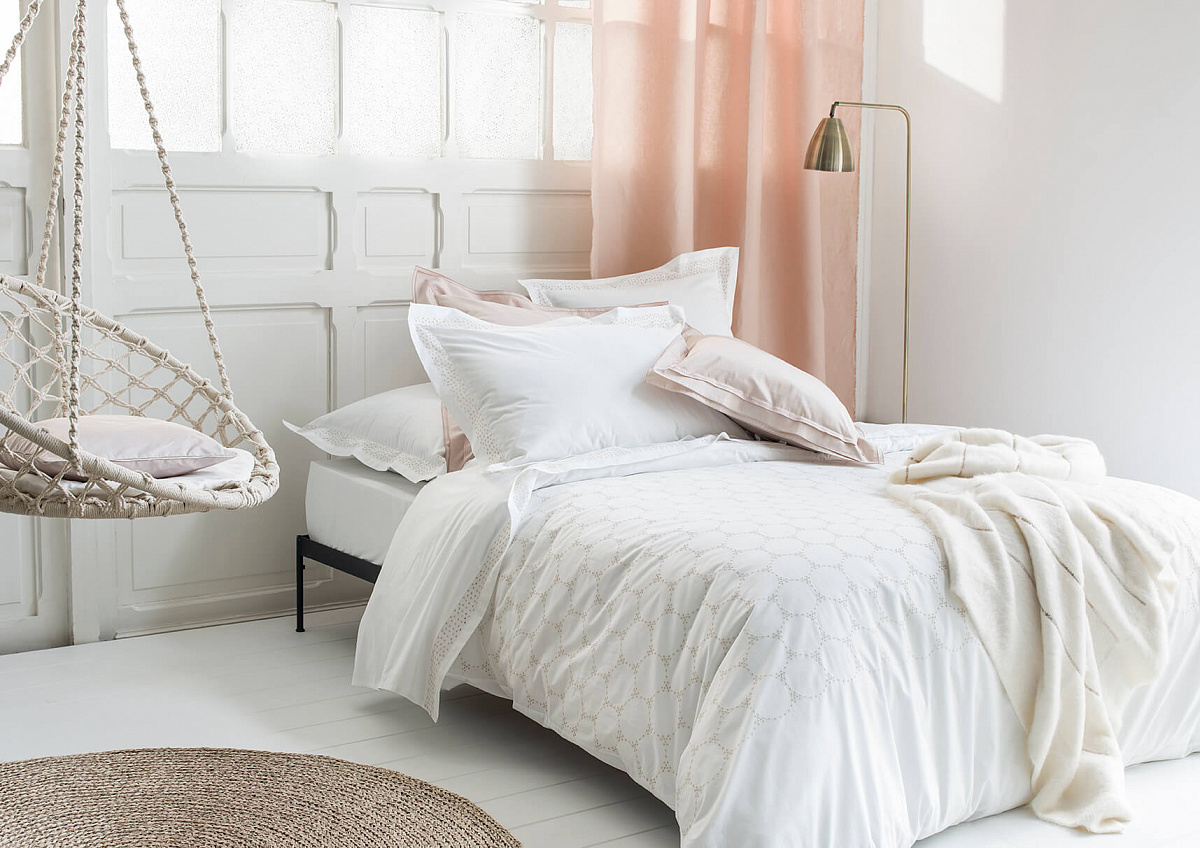 Комплект постельного белья Nina Ricci Ronde Nocturne 240х220 см 50×70 см кремовый
Комплект постельного белья Nina Ricci Ronde Nocturne 240х220 см 50×70 см кремовый