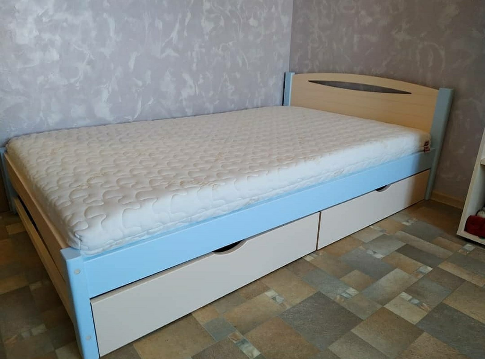 Кровать односпальная RainbowDream Анимона 90х200 см ванильно-голубой массив
Кровать односпальная RainbowDream Анимона 90х200 см ванильно-голубой массив