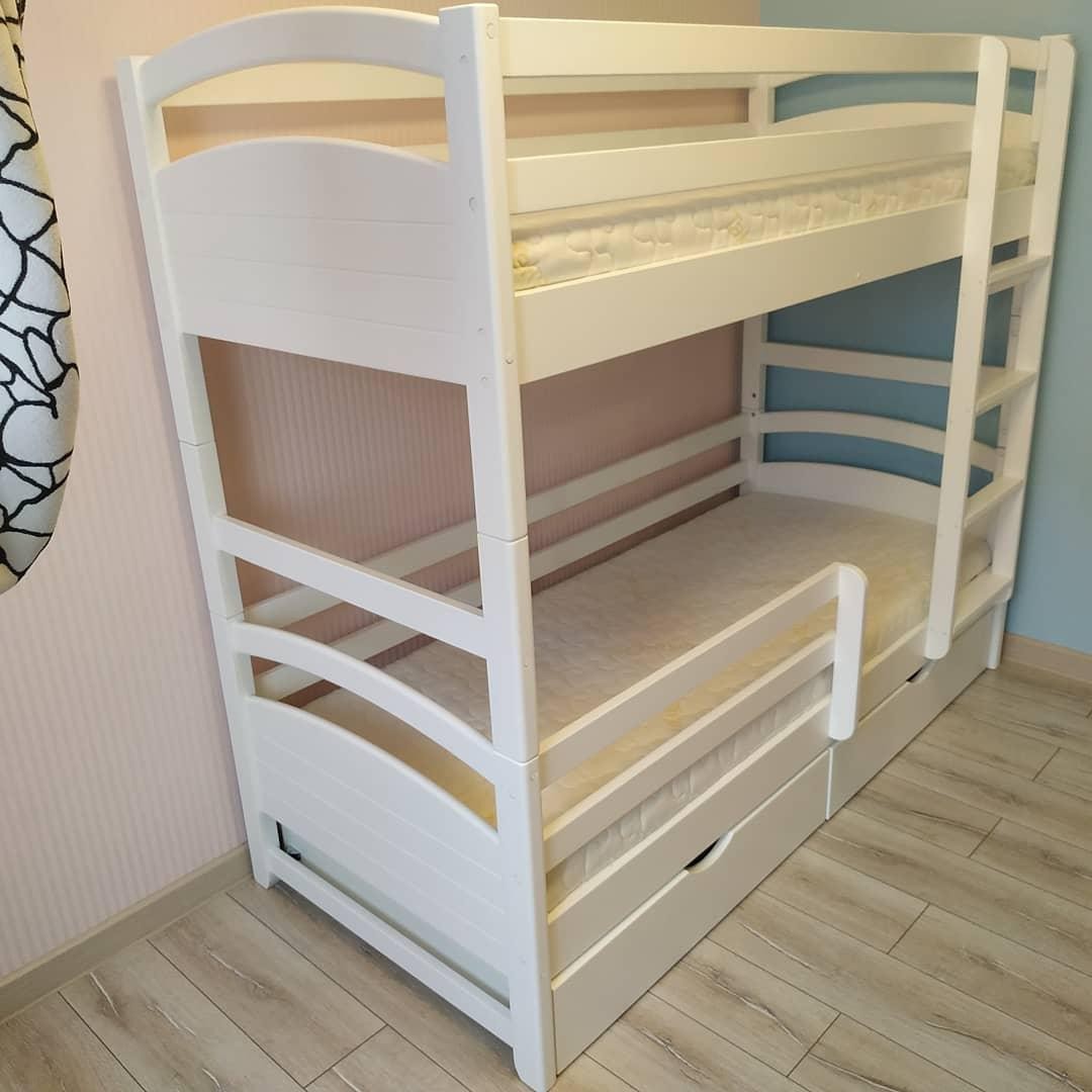 Кровать двухъярусная RainbowDream Милана 80х200 см кремовый массив ольхи, с ящиками и бортом
Кровать двухъярусная RainbowDream Милана 80х200 см кремовый массив ольхи, с ящиками и бортом