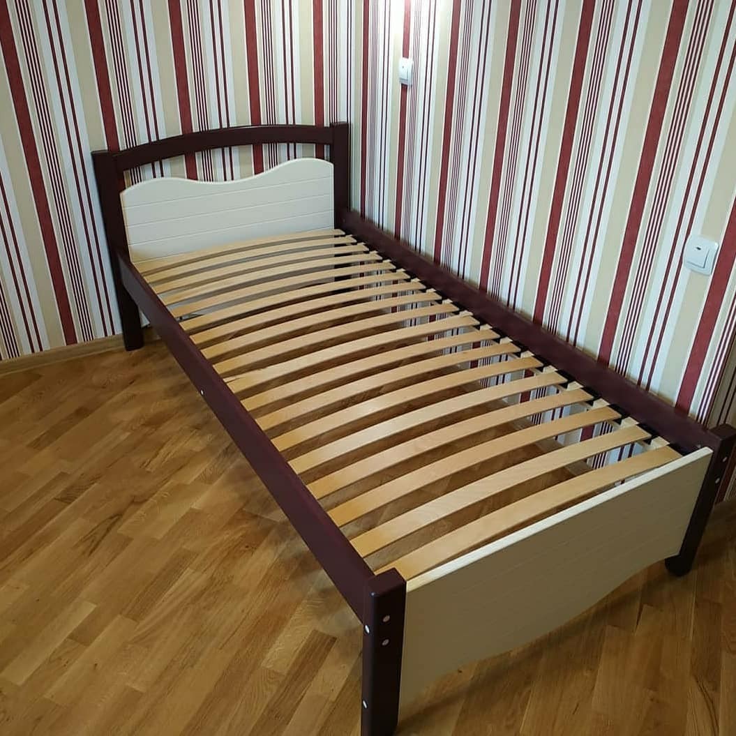 Кровать односпальная RainbowDream Фабертино 80х190 см бело-бордовый массив ольхи, без ящиков
Кровать односпальная RainbowDream Фабертино 80х190 см бело-бордовый массив ольхи, без ящиков