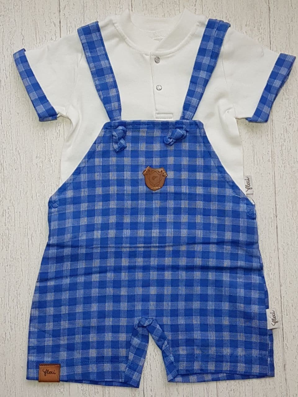 Костюм (футболка + напівкомбінезон) Flexi білий з синім 220011-01-62
Костюм (футболка + напівкомбінезон) Flexi білий з синім 220011-01-62