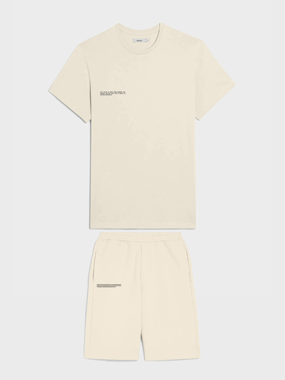 Облегченный мужской oversized костюм (футболка и длинные шорты) из органического хлопка The Pangaia Lightweight Organic Cotton Suit Vanilla молочный XL
Облегченный мужской oversized костюм (футболка и длинные шорты) из органического хлопка The Pangaia Lightweight Organic Cotton Suit Vanilla молочный XL