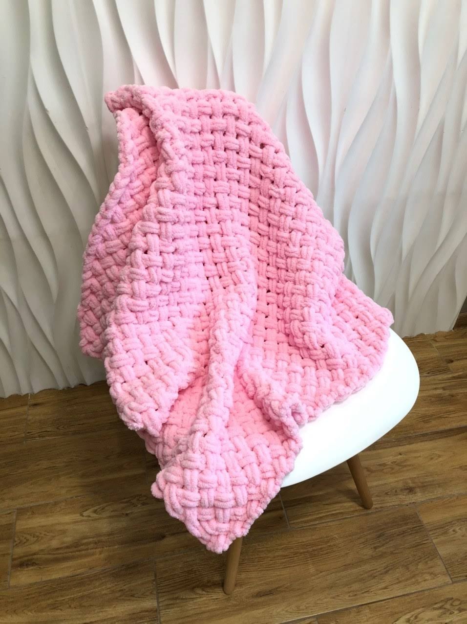 Плед детский MamBaby из плюшевой гипоаллергенной пряжи премиум класса Alize puffy 120х100 см. Розовый
Плед детский MamBaby из плюшевой гипоаллергенной пряжи премиум класса Alize puffy 120х100 см. Розовый