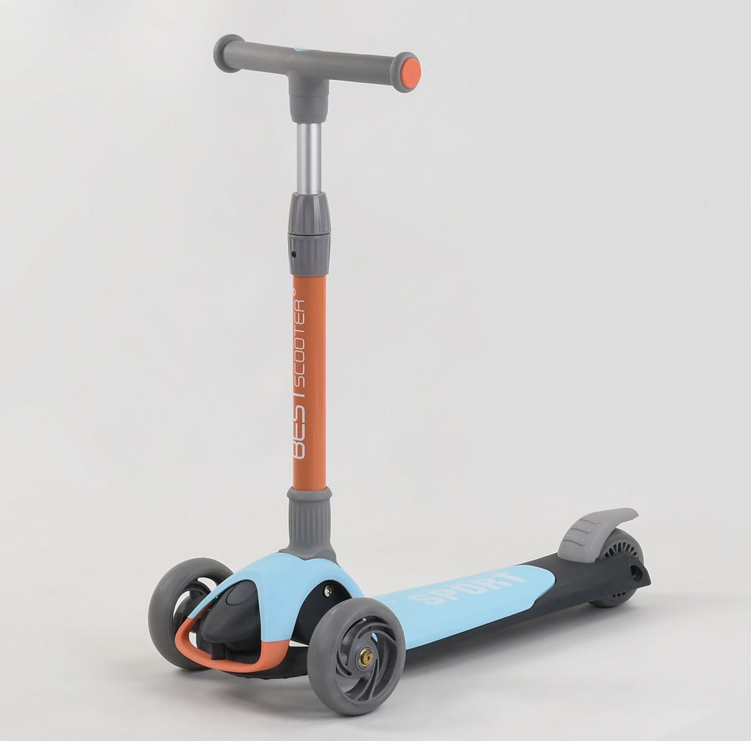 Самокат трехколесный Best Scooter складной алюминиевый руль, 3 колеса PU со светом Blue/Orange (102032)
Самокат трехколесный Best Scooter складной алюминиевый руль, 3 колеса PU со светом Blue/Orange (102032)