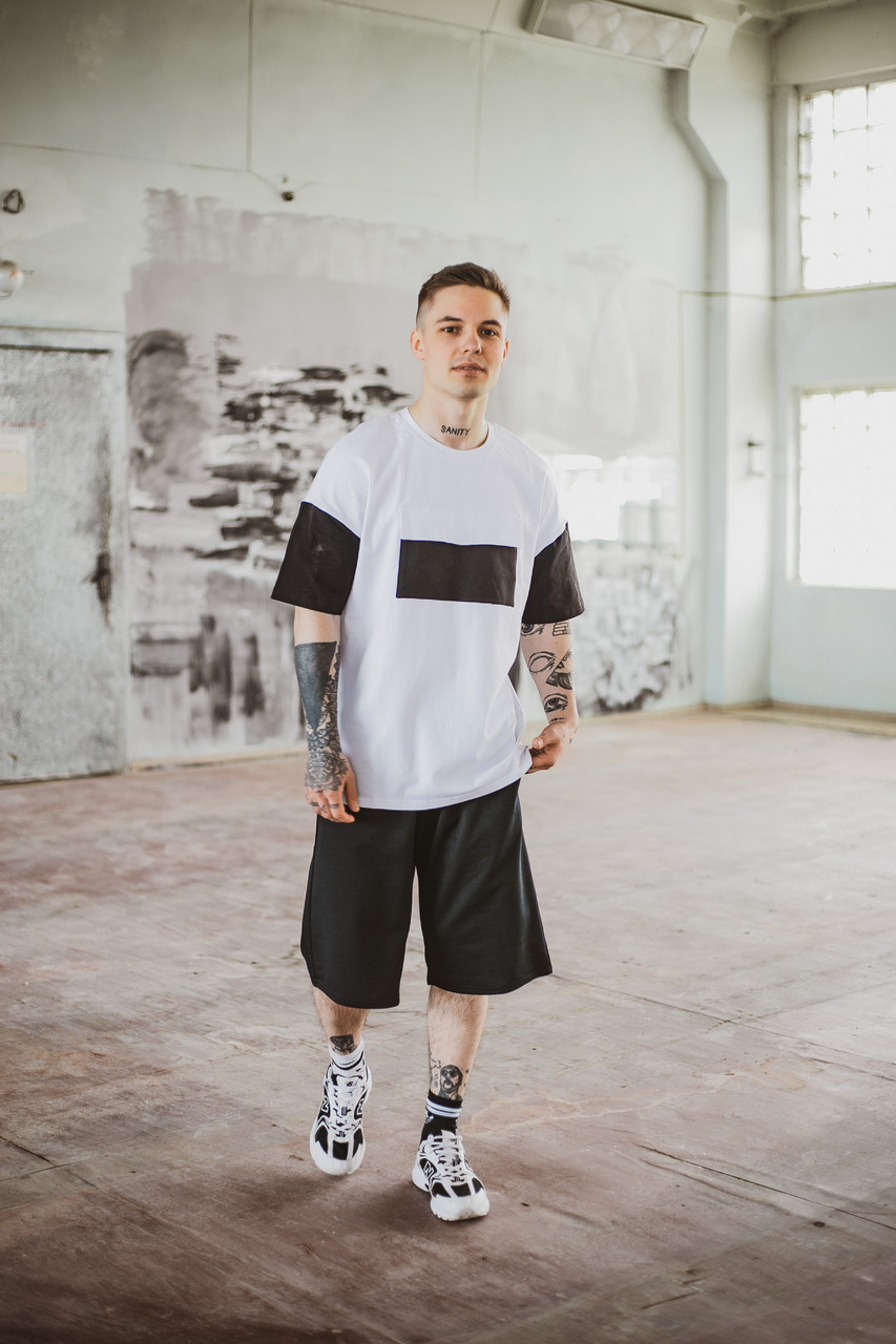 Комплект мужской "Freedom" Intruder. Футболка + Шорты трикотажные . Костюм Oversize летний спортивный бело-черный XXL-XXXL
Комплект мужской "Freedom" Intruder. Футболка + Шорты трикотажные . Костюм Oversize летний спортивный бело-черный XXL-XXXL