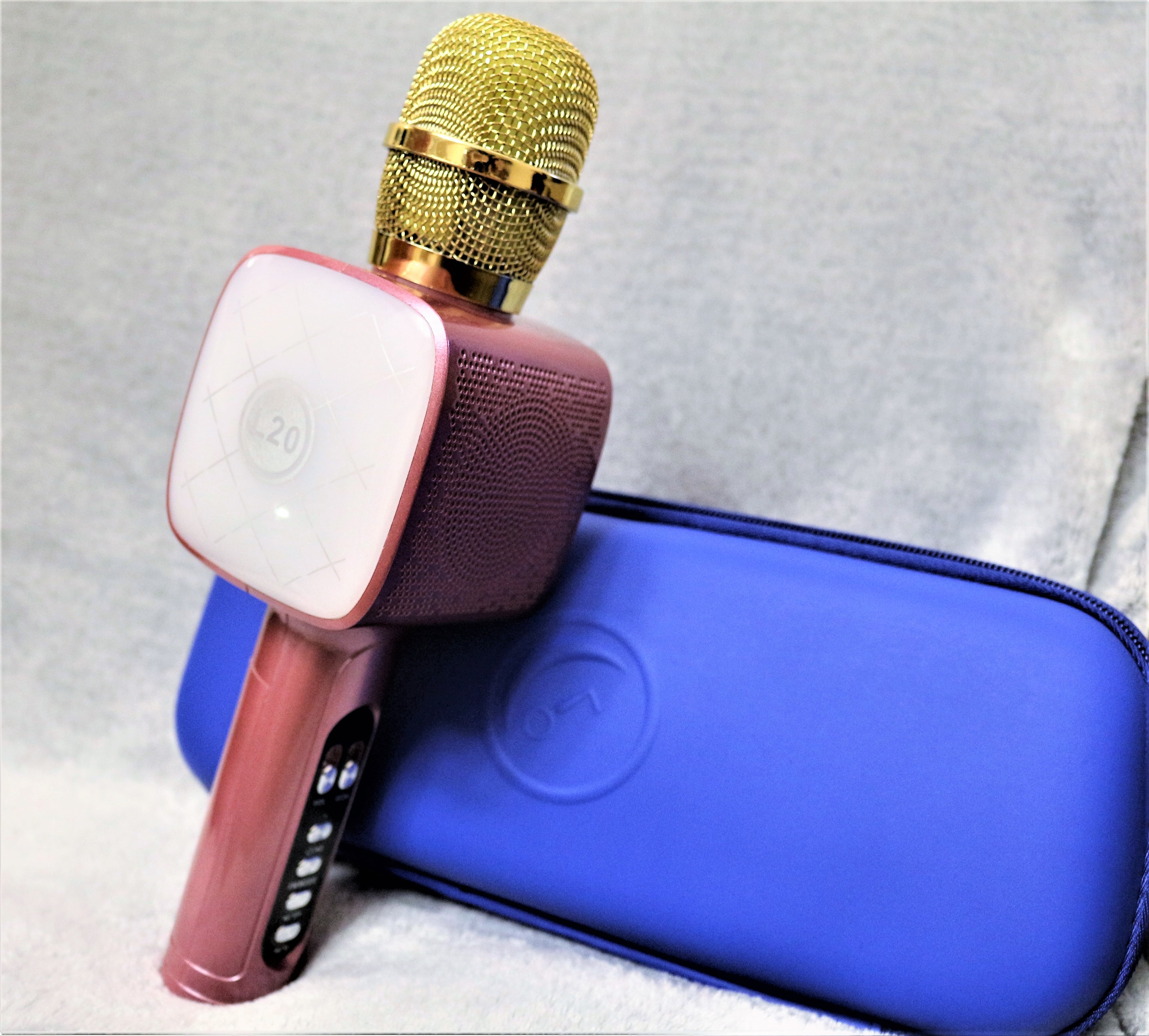 Детский беспроводной Bluetooth микрофон для караоке в синем чехле DM High Quality L20 Original 4Вт+4Вт с изменением голоса и светомузыкой Розовый со сменной батареей и инструкцией
Детский беспроводной Bluetooth микрофон для караоке в синем чехле DM High Quality L20 Original 4Вт+4Вт с изменением голоса и светомузыкой Розовый со сменной батареей и инструкцией