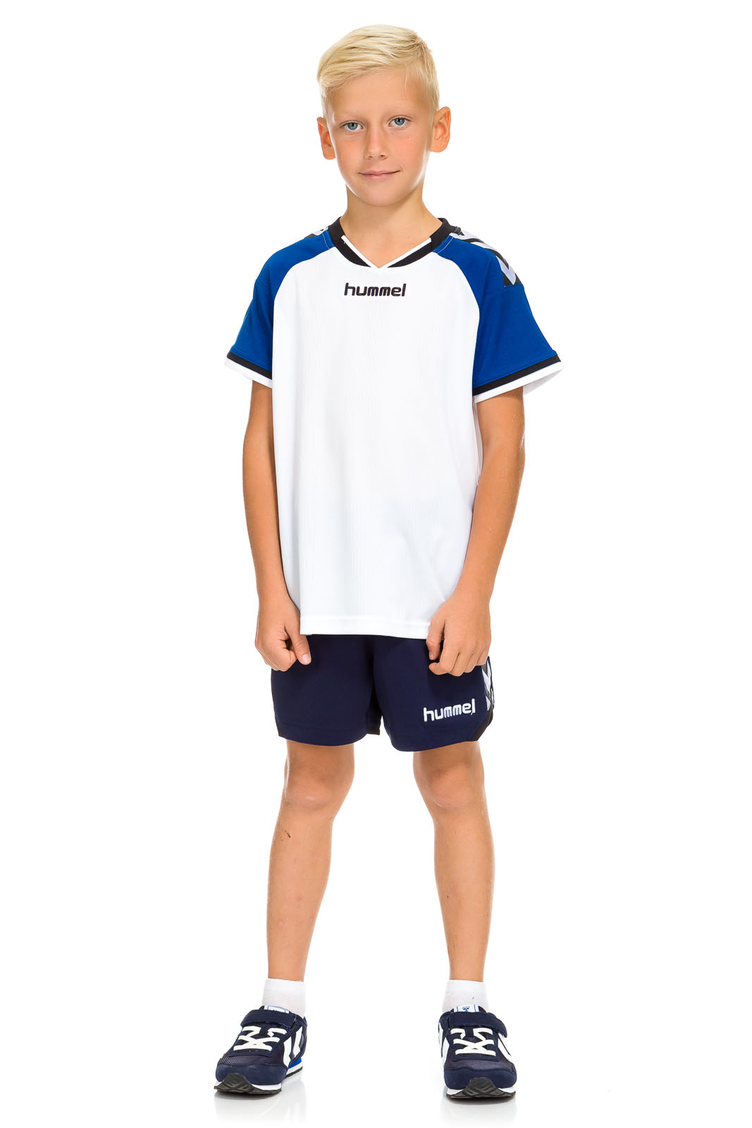 Детский Hummel комплект 6-8 ТЕМНО-СИНИЙ-БЕЛО-СИНИЙ (110-629-7026-6-8--103-554-9368-6-8)
Детский Hummel комплект 6-8 ТЕМНО-СИНИЙ-БЕЛО-СИНИЙ (110-629-7026-6-8--103-554-9368-6-8)