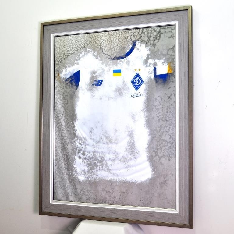 Футболка ФК Динамо Киев. Dynamo Kyiv. Сезон 19-20. № 4451 Seaps X8 в раме 96х76 см
Футболка ФК Динамо Киев. Dynamo Kyiv. Сезон 19-20. № 4451 Seaps X8 в раме 96х76 см