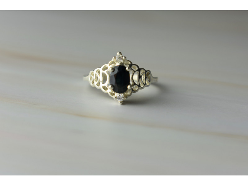 Серебряное кольцо 925 пробы со Шпинелью и фианитами Натуральный Sky Jewelry 001466
Серебряное кольцо 925 пробы со Шпинелью и фианитами Натуральный Sky Jewelry 001466