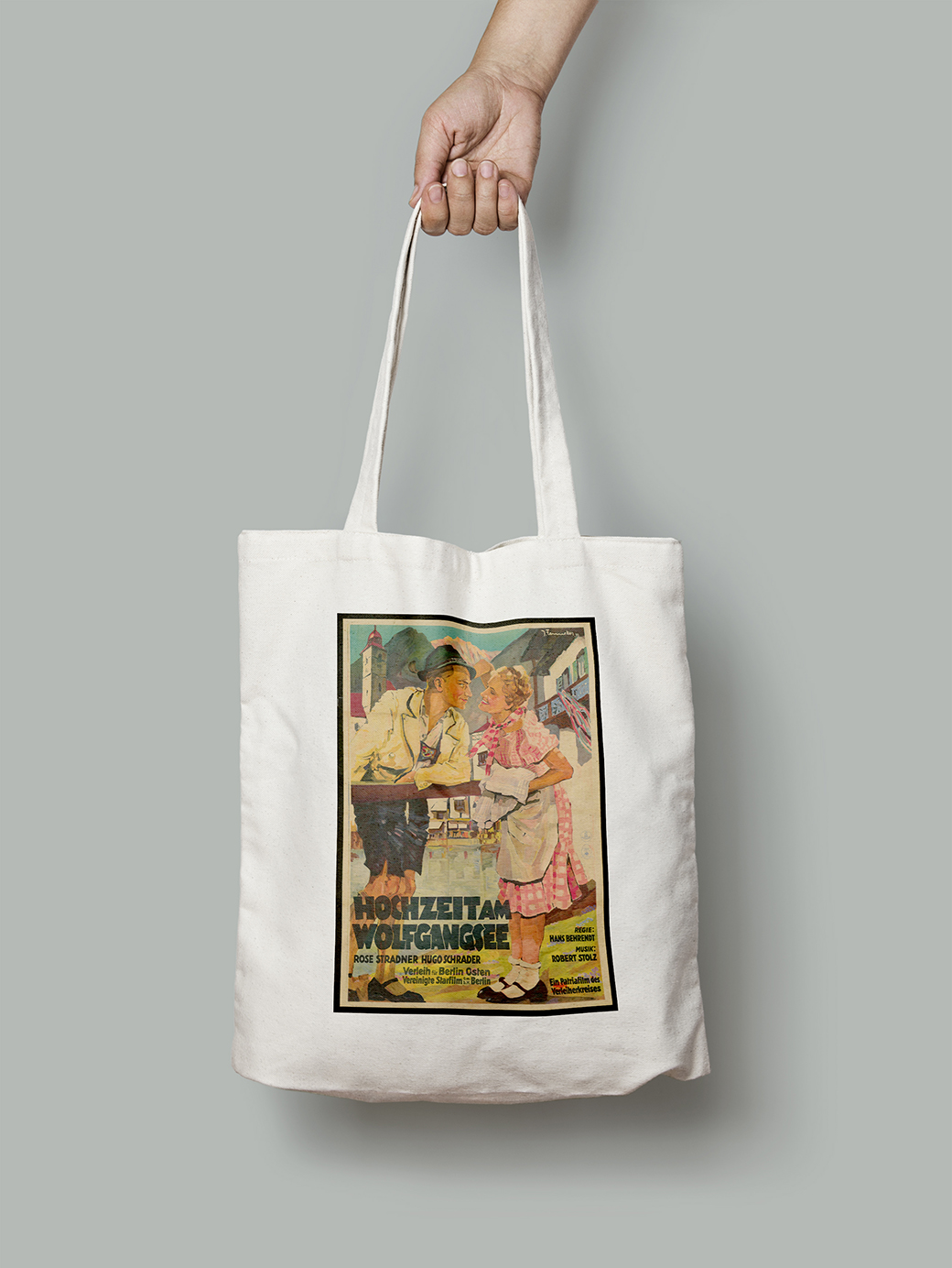 Эко-сумка Artel «Торжество на Вольфгангзе», 1933. Режиссёр Ганс Берендт, художник Йозеф Феннекер
Эко-сумка Artel «Торжество на Вольфгангзе», 1933. Режиссёр Ганс Берендт, художник Йозеф Феннекер