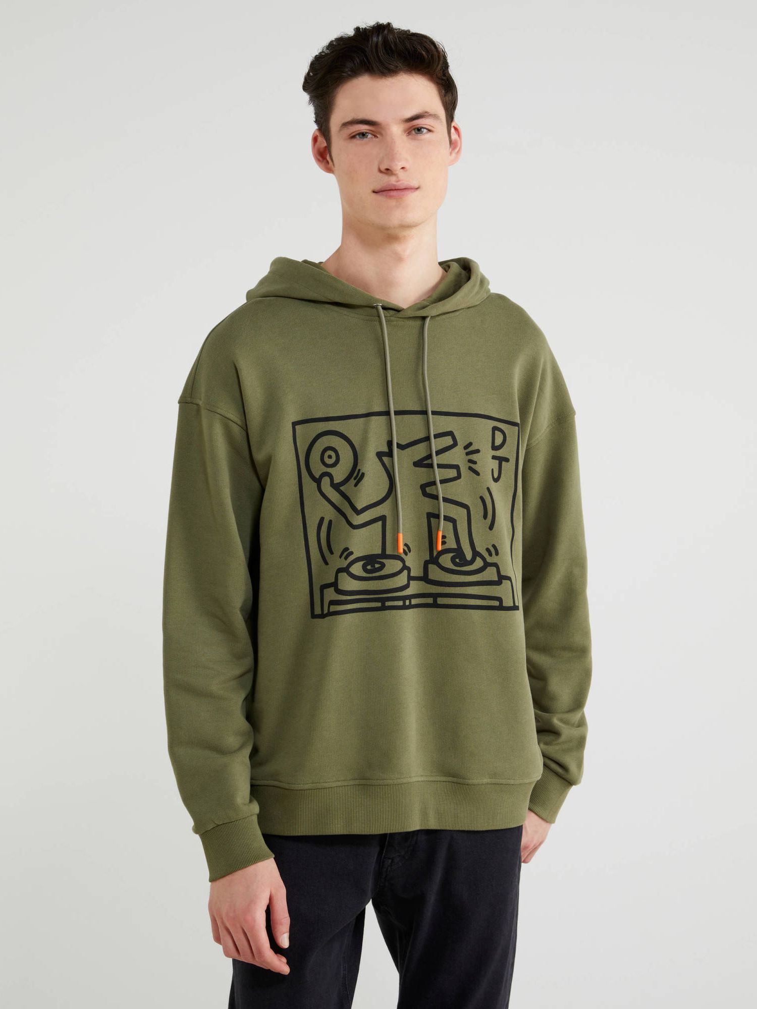 Худи United Colors of Benetton 3AC4J2255-22Y XXXL
Худи United Colors of Benetton 3AC4J2255-22Y XXXL