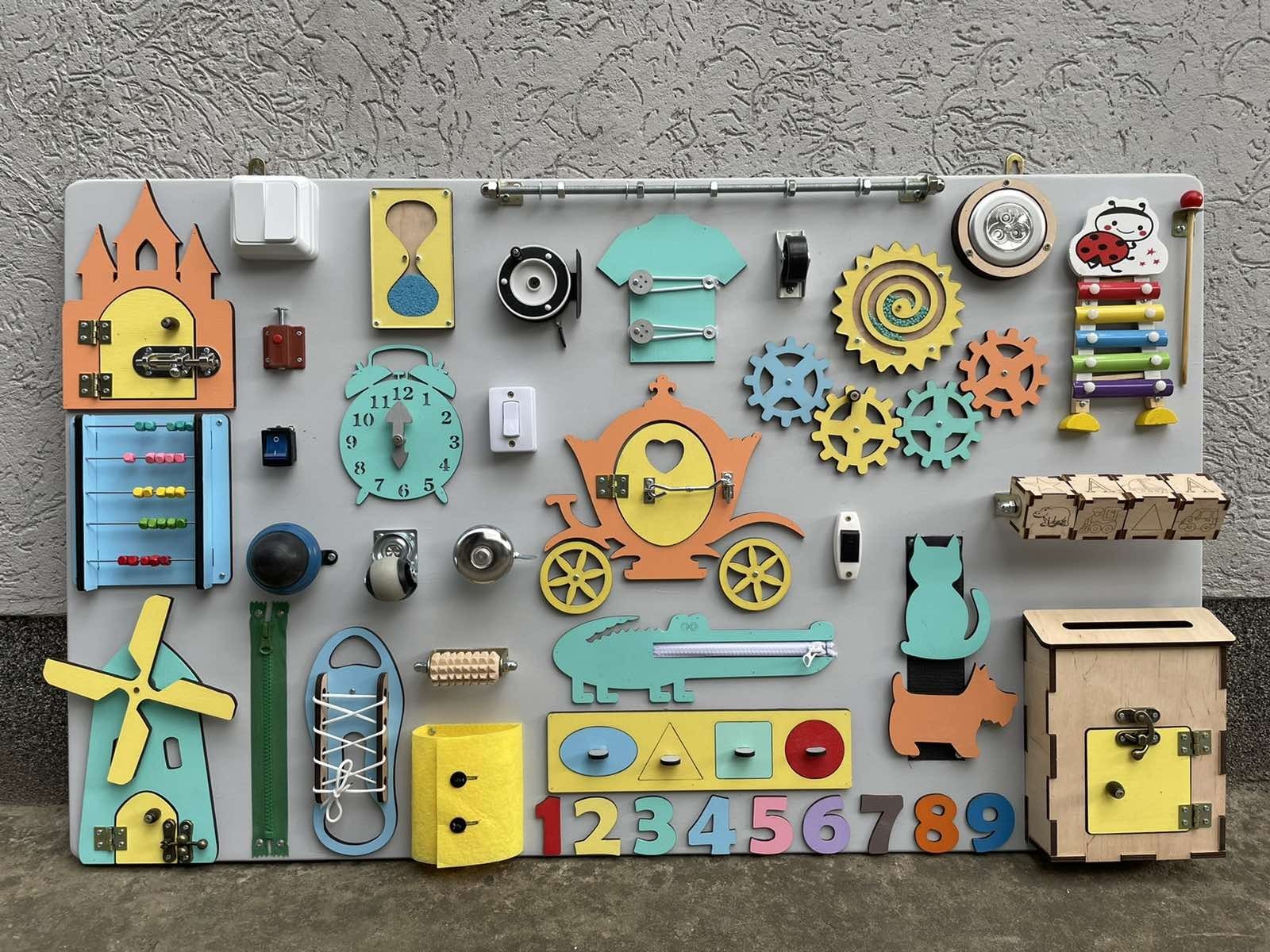 Бизиборд BusyBoard HandMade Развивающая Доска Гигант с супер максимальной комплектацией разноцветный 100*60 см
Бизиборд BusyBoard HandMade Развивающая Доска Гигант с супер максимальной комплектацией разноцветный 100*60 см