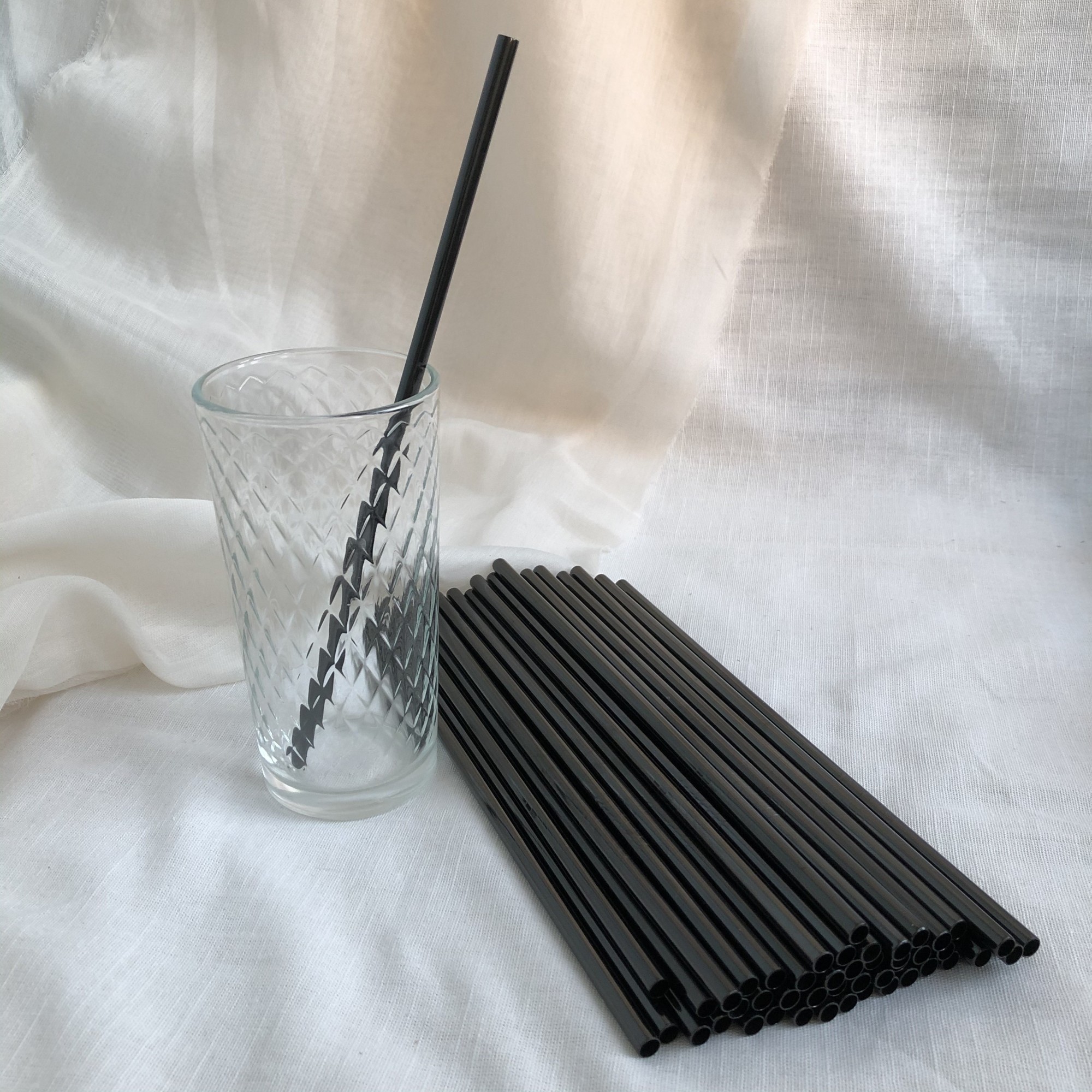 Набор металлических эко трубочек для напитков Coconut Home Black 50 шт прямые (690-101)
Набор металлических эко трубочек для напитков Coconut Home Black 50 шт прямые (690-101)