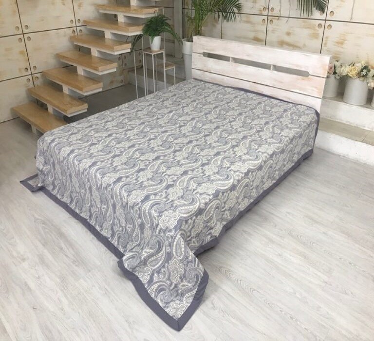 Покрывало жаккардовое двухстороннее Орнамент Пейсли CottonTwill 240х235 см Графит (П007-2)
Покрывало жаккардовое двухстороннее Орнамент Пейсли CottonTwill 240х235 см Графит (П007-2)