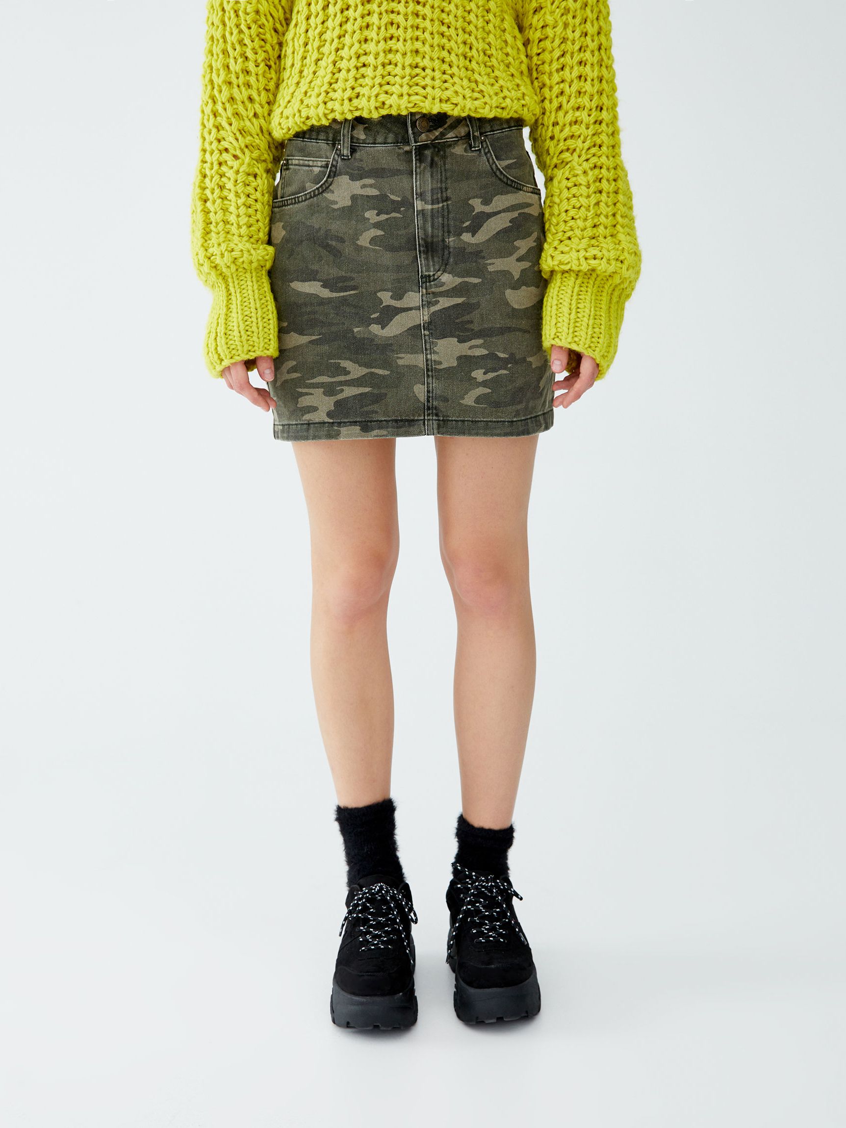 Юбка джинсовая Pull & Bear 05398313505 Принт, Юбка джинсовая Pull & Bear 05398313505 XS Принт
Юбка джинсовая Pull & Bear 05398313505 Принт, Юбка джинсовая Pull & Bear 05398313505 XS Принт