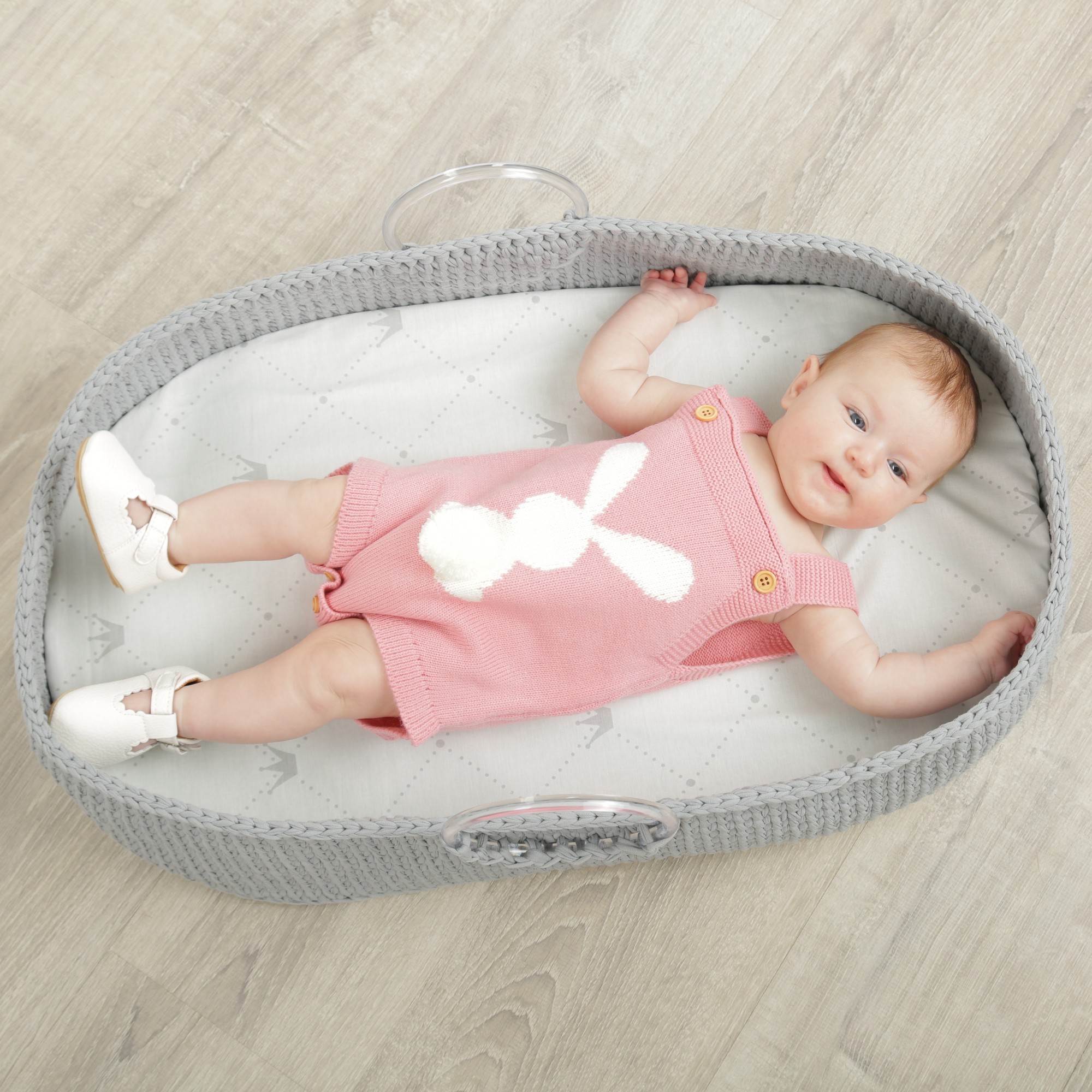 Боди вязаное Cathery Baby Store Bunny розового цвета с зайчиком размером 0-6 мес., размер 70 см
Боди вязаное Cathery Baby Store Bunny розового цвета с зайчиком размером 0-6 мес., размер 70 см