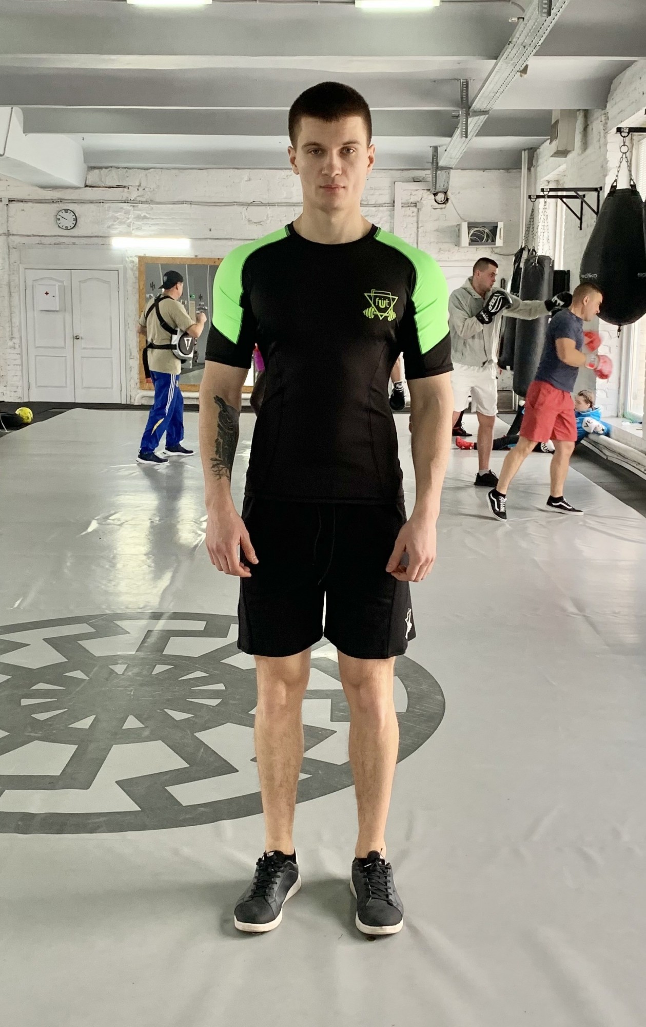 Мужской спортивный комплект(Рашгард+шорты) fitU Force-sh green 1.0 Черный, Мужской спортивный комплект(Рашгард+шорты) fitU Force-sh green 1.0 XL Черный
Мужской спортивный комплект(Рашгард+шорты) fitU Force-sh green 1.0 Черный, Мужской спортивный комплект(Рашгард+шорты) fitU Force-sh green 1.0 XL Черный