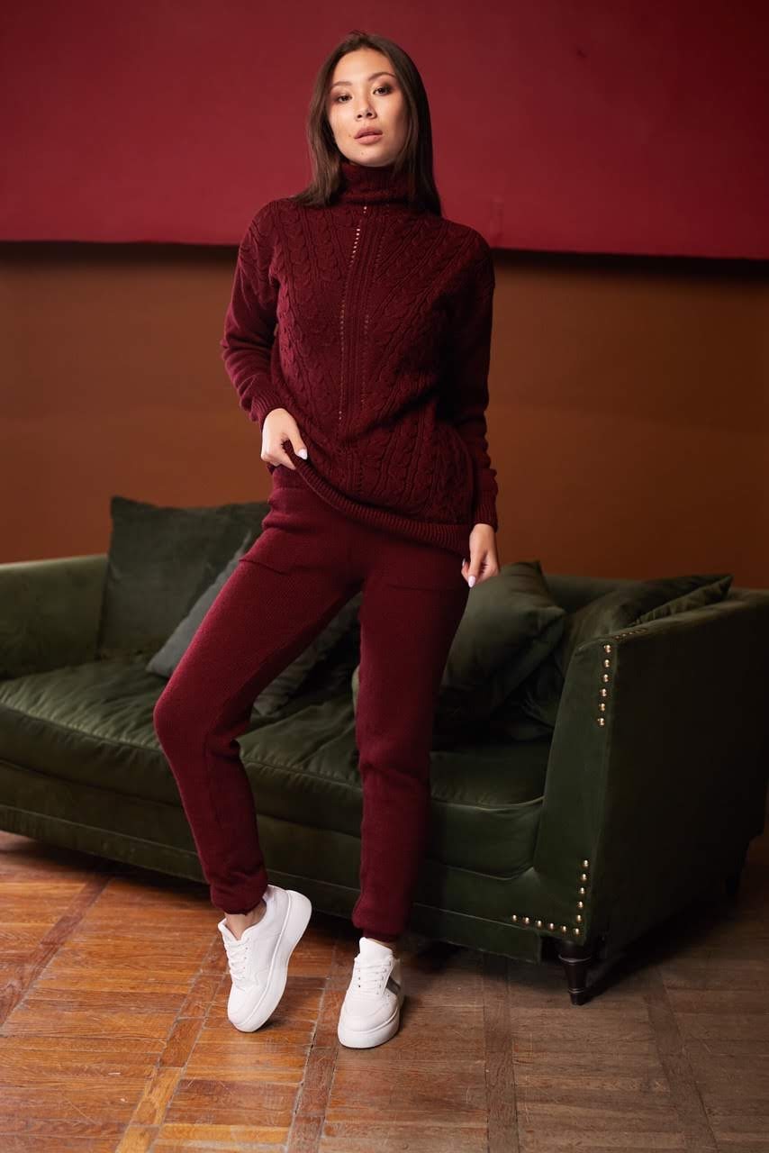 Fashions • Женский костюм Imogen Fashions - марсала (995, Fashions • Женский костюм Imogen Fashions 44-48 марсала (995)
Fashions • Женский костюм Imogen Fashions - марсала (995, Fashions • Женский костюм Imogen Fashions 44-48 марсала (995)