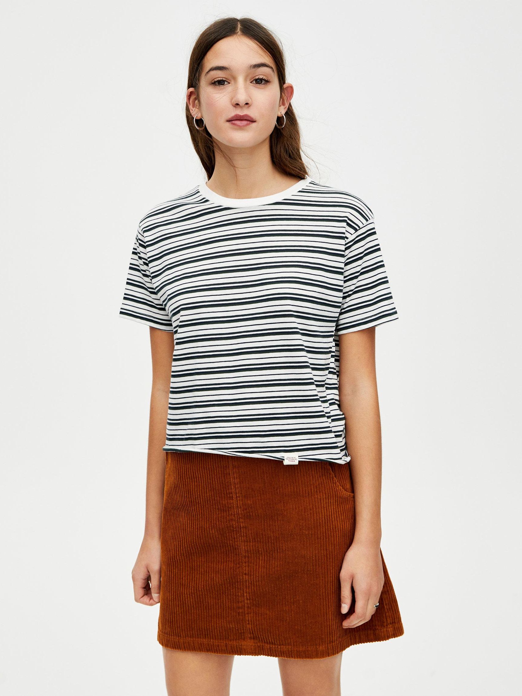 Футболка Pull & Bear 5244/303/805 Белая с синим, Футболка Pull & Bear 5244/303/805 XS Белая с синим
Футболка Pull & Bear 5244/303/805 Белая с синим, Футболка Pull & Bear 5244/303/805 XS Белая с синим