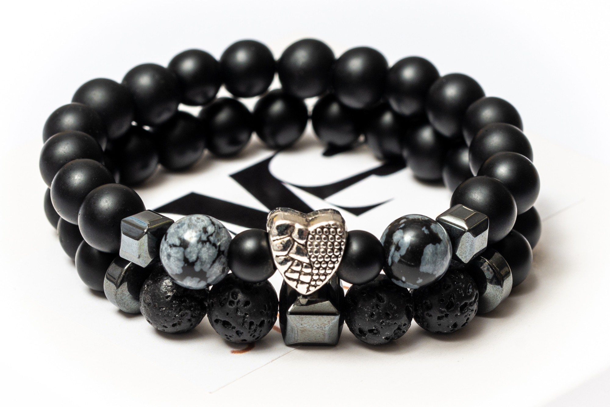Парный браслет с сердцем женский DMS Jewelry из натуральных камней: шунгит, гематит, лава, обсидиан ALL WE NEED IS LOVE
Парный браслет с сердцем женский DMS Jewelry из натуральных камней: шунгит, гематит, лава, обсидиан ALL WE NEED IS LOVE