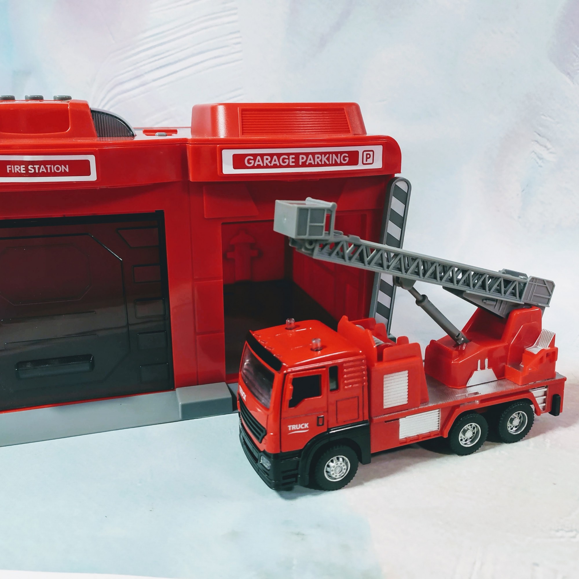 Игровой набор Гараж Пожарная машина с лестницей CLM Engineering Caller Garage (CLM-551)
Игровой набор Гараж Пожарная машина с лестницей CLM Engineering Caller Garage (CLM-551)
