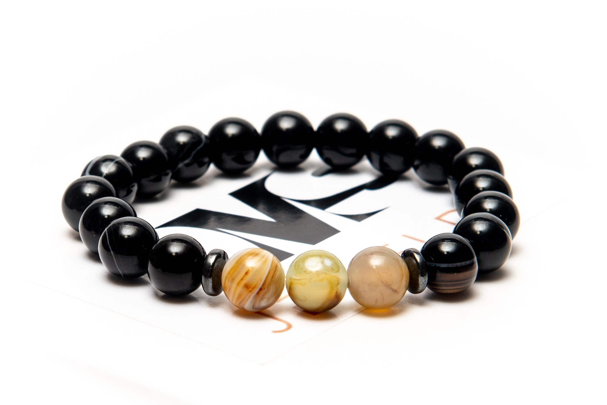 Браслет DMS Jewelry мужской и женский из натуральных камней Ø 8мм: глазковый агат (халцедон), черный агат и оливковый агат, гематит (синт.) POWER OF AGATE OLIVE AND BLACK
Браслет DMS Jewelry мужской и женский из натуральных камней Ø 8мм: глазковый агат (халцедон), черный агат и оливковый агат, гематит (синт.) POWER OF AGATE OLIVE AND BLACK