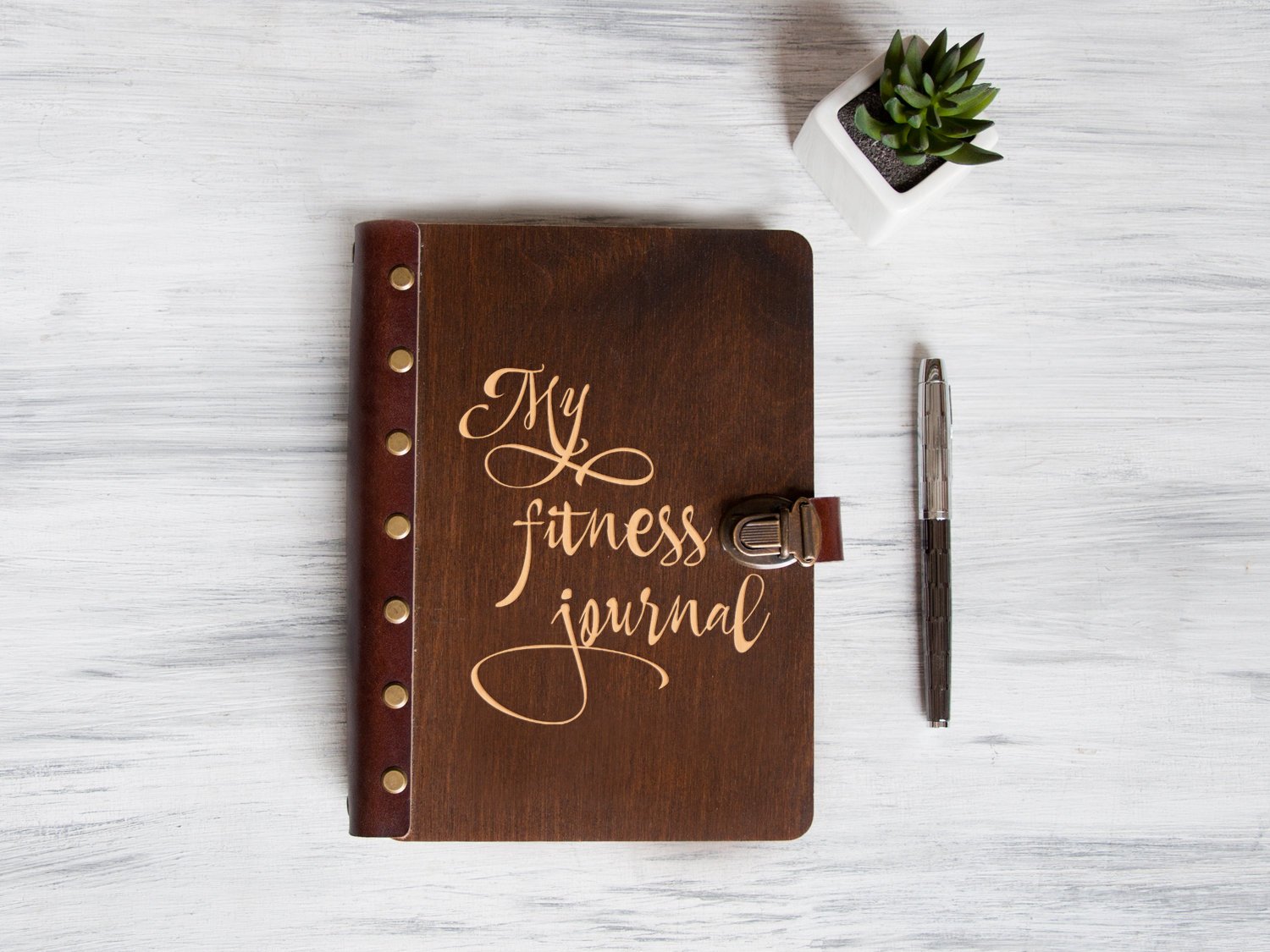 Фитнесс планер в деревянной обложке "My fitness journal" на кольцевом механизме в деревянной обложке, А5, 100 листов из них 20 черные без линовки для заметок, Темное дерево, WOODPRESENT
Фитнесс планер в деревянной обложке "My fitness journal" на кольцевом механизме в деревянной обложке, А5, 100 листов из них 20 черные без линовки для заметок, Темное дерево, WOODPRESENT